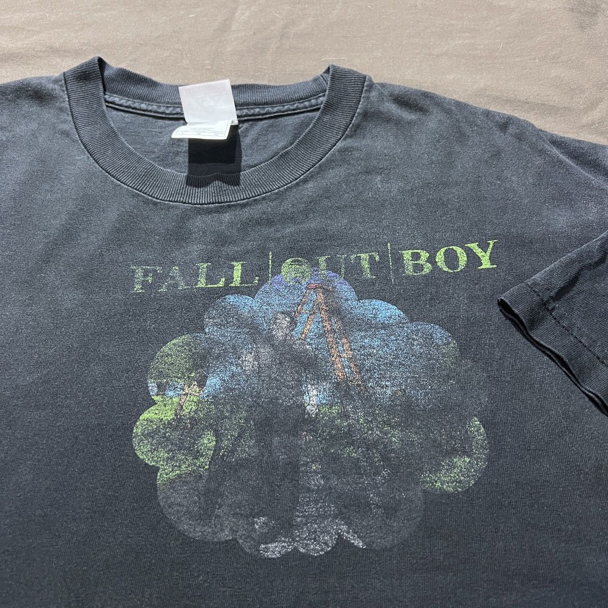 Band Tees Vintage Y2K Fall Out Boy Tour Tee Faded Alternative rock Emo Size US L / EU 52-54 / 3 - 7 Thumbnail