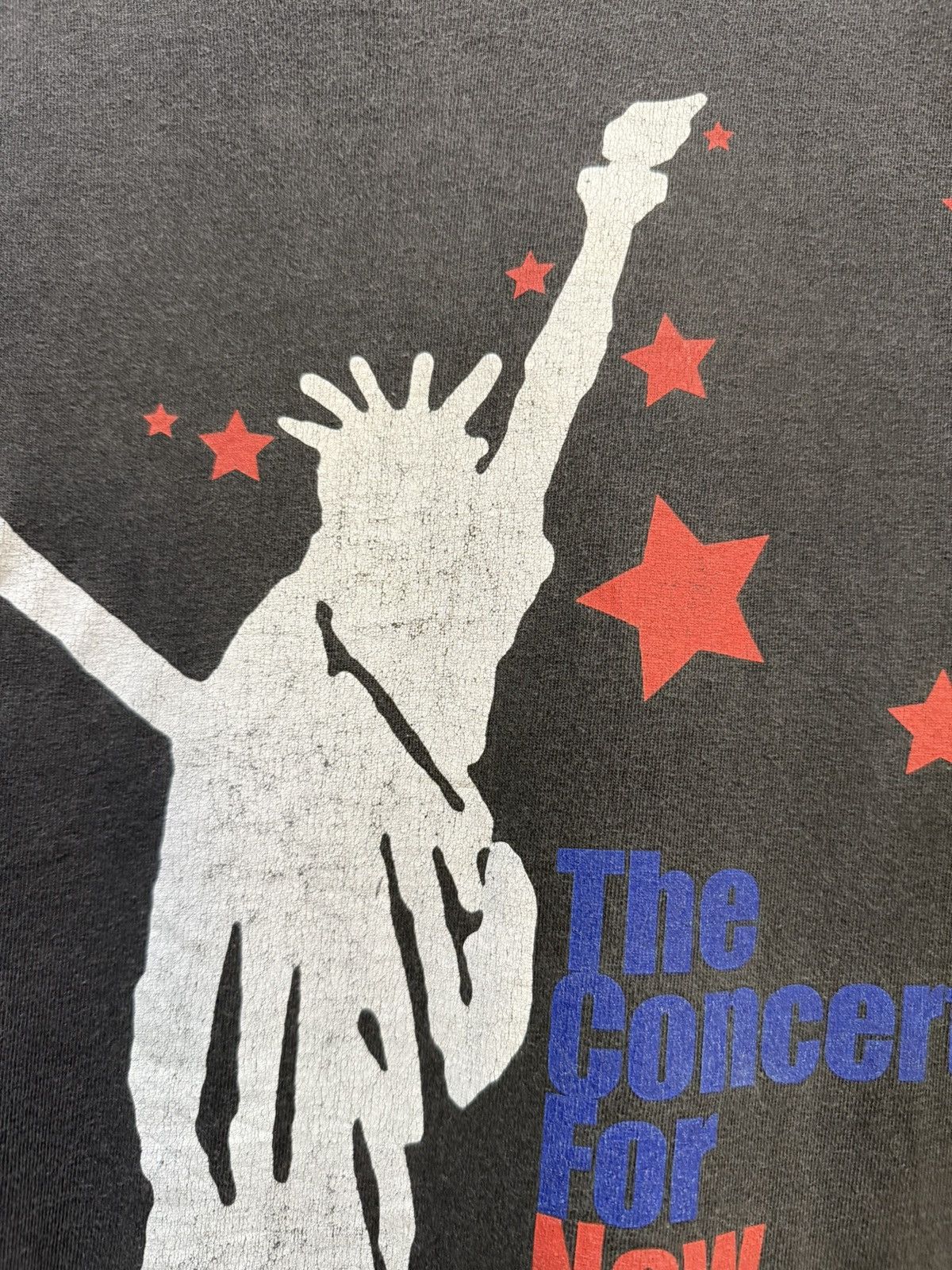 Band Tees Thrashed Vintage 90s The Concert For New York City Sun Faded Size US XL / EU 56 / 4 - 4 Thumbnail
