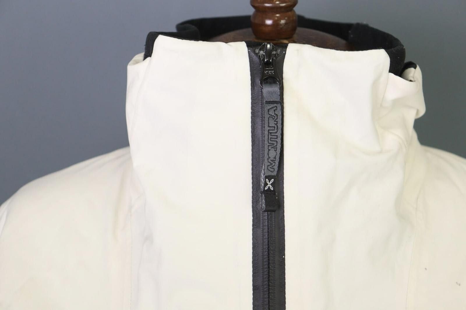 Designer Montura Jacket Size M The Ergonomic Primaloft Ski White Size M / US 6-8 / IT 42-44 - 4 Thumbnail