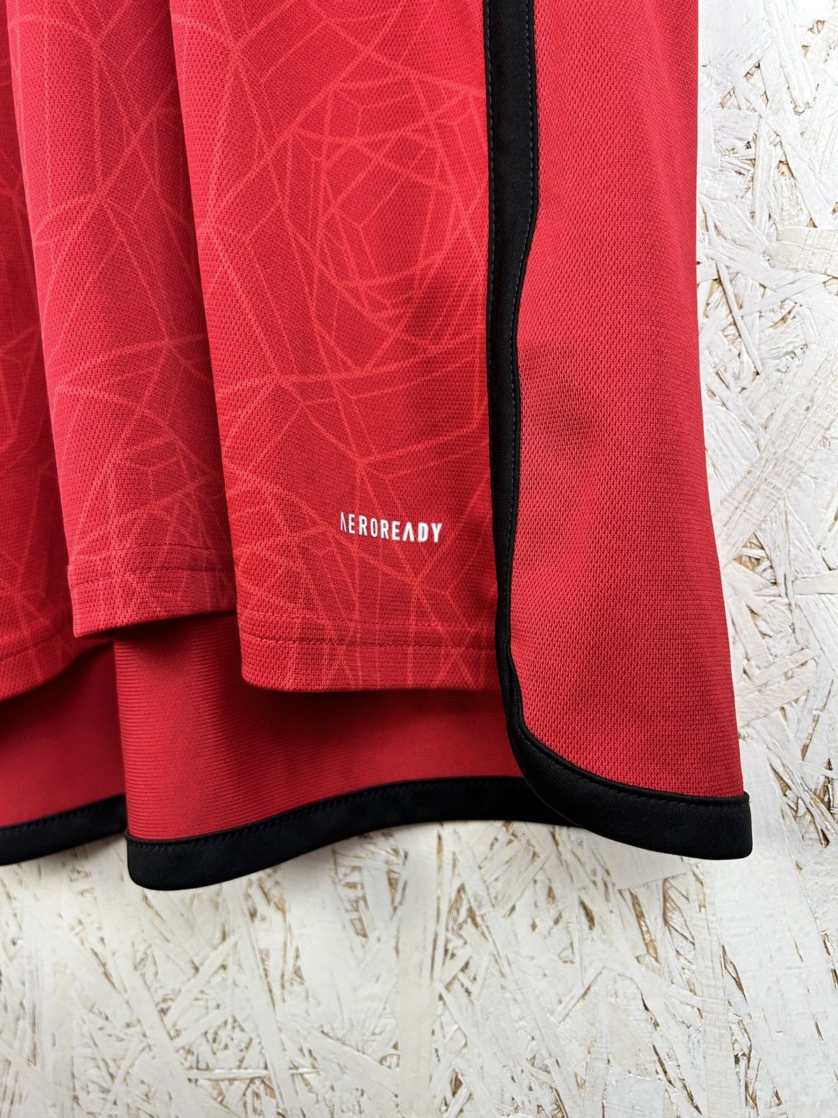 Adidas Adidas Manchester United 2023/24 Home Kit Soccer Jersey L Size US L / EU 52-54 / 3 - 4 Thumbnail