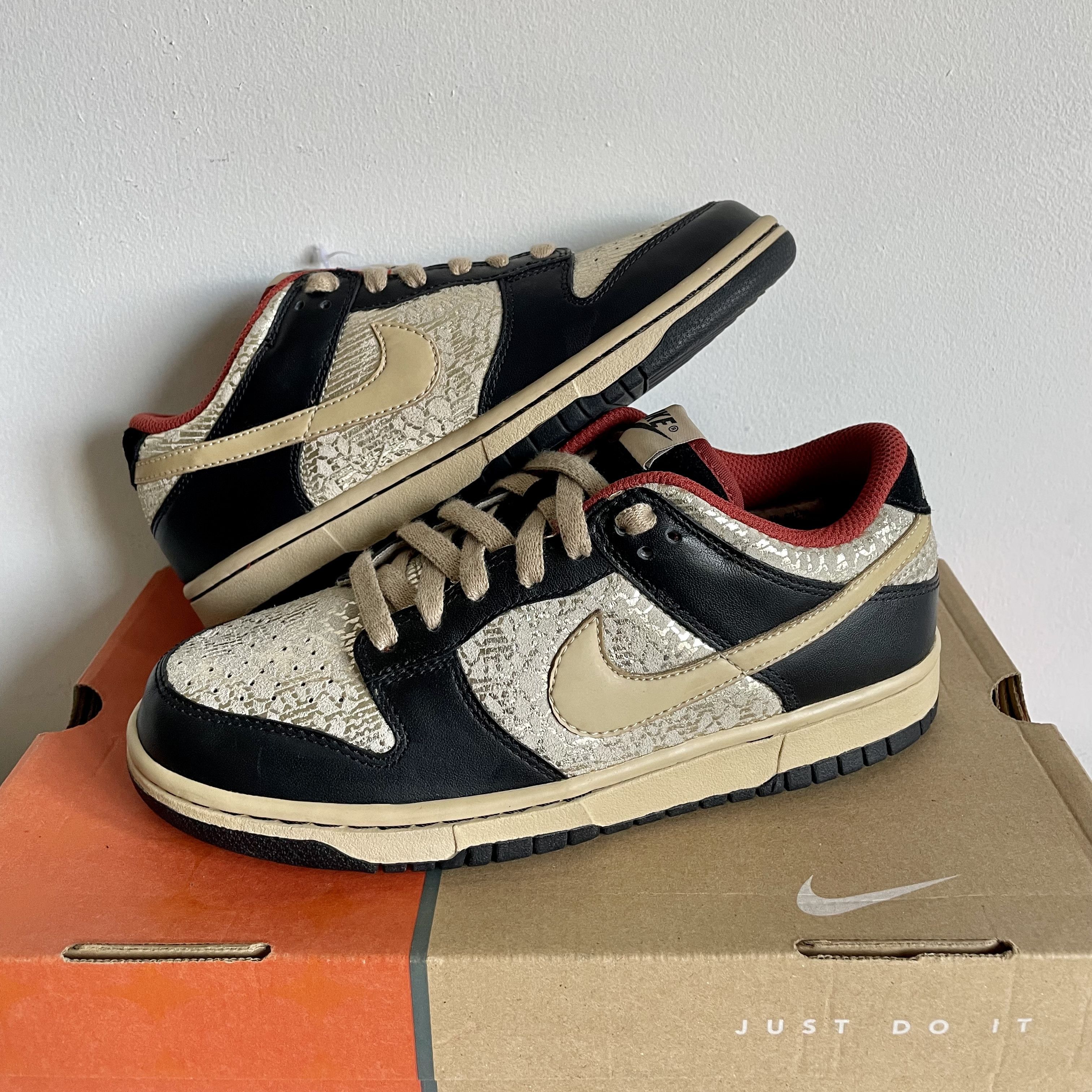 Nike 2006 Nike Dunk Low Wmns Premium Black/Linen-Terra Cotta Size US 7 / IT 37 - 1 Thumbnail