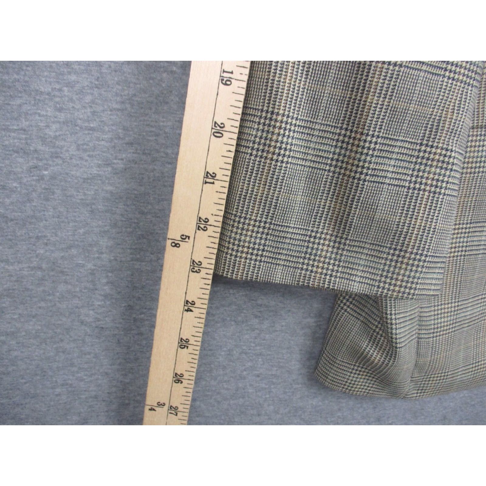 Chaps VINTAGE Chaps Blazer Wool Suit Jacket Sport Coat 40 Gray Plaid Check Size 40R - 5 Thumbnail