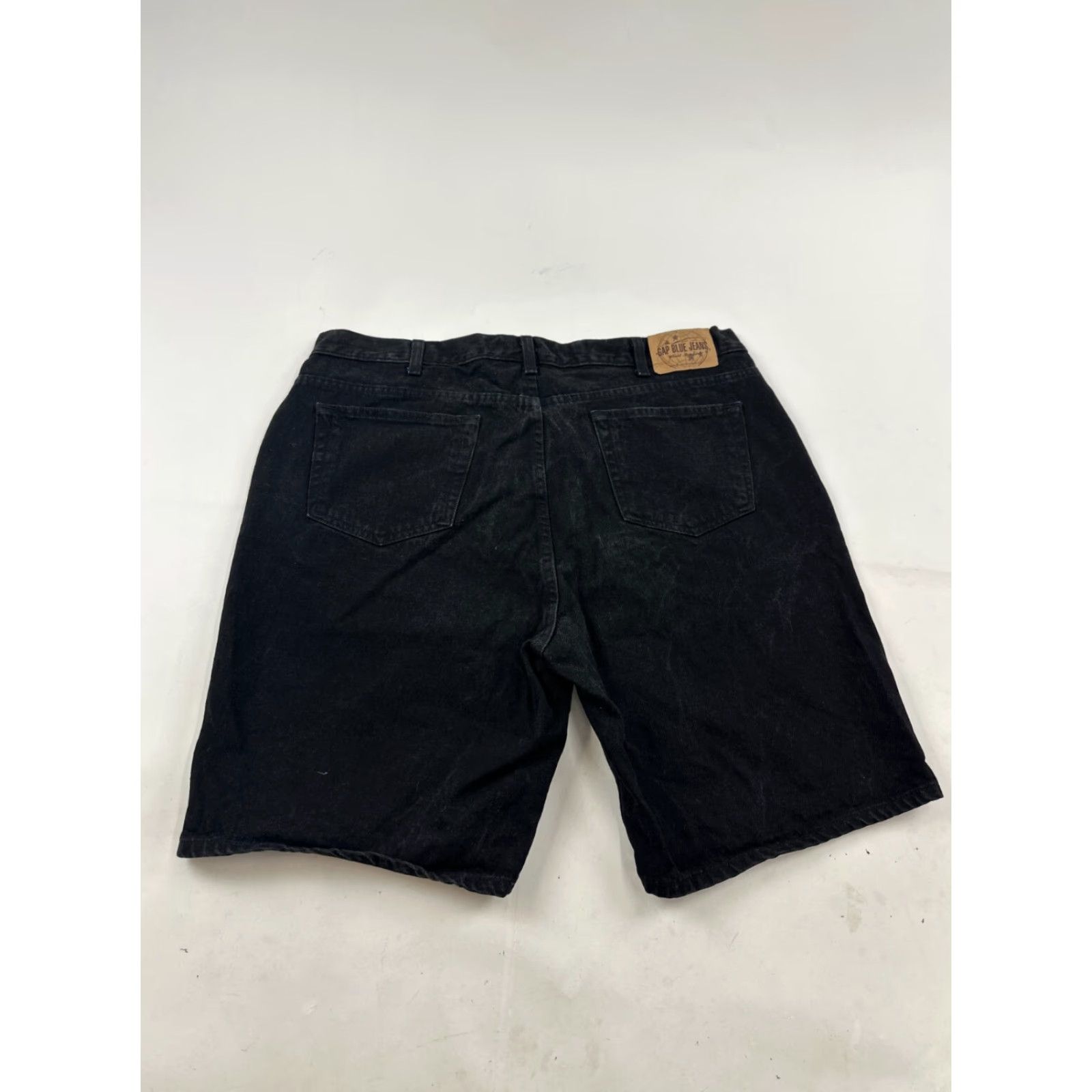 Gap VINTAGE Gap Shorts Men 42 Black Denim Pockets Dark Easy Fit Flat Front Jorts 5-Pocket Design High Rise Chino Casual Mens Black 90s Outdoor Summer Size US 42 / EU 58 - 2 Thumbnail