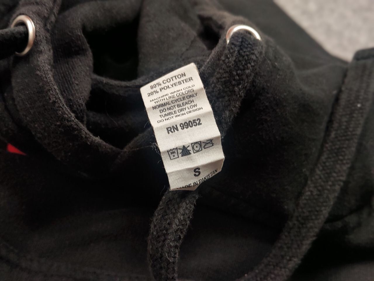 Japanese Brand Blue Tomato Salem Crooked Cops Logo Black Hoodie Size US S / EU 44-46 / 1 - 17 Thumbnail