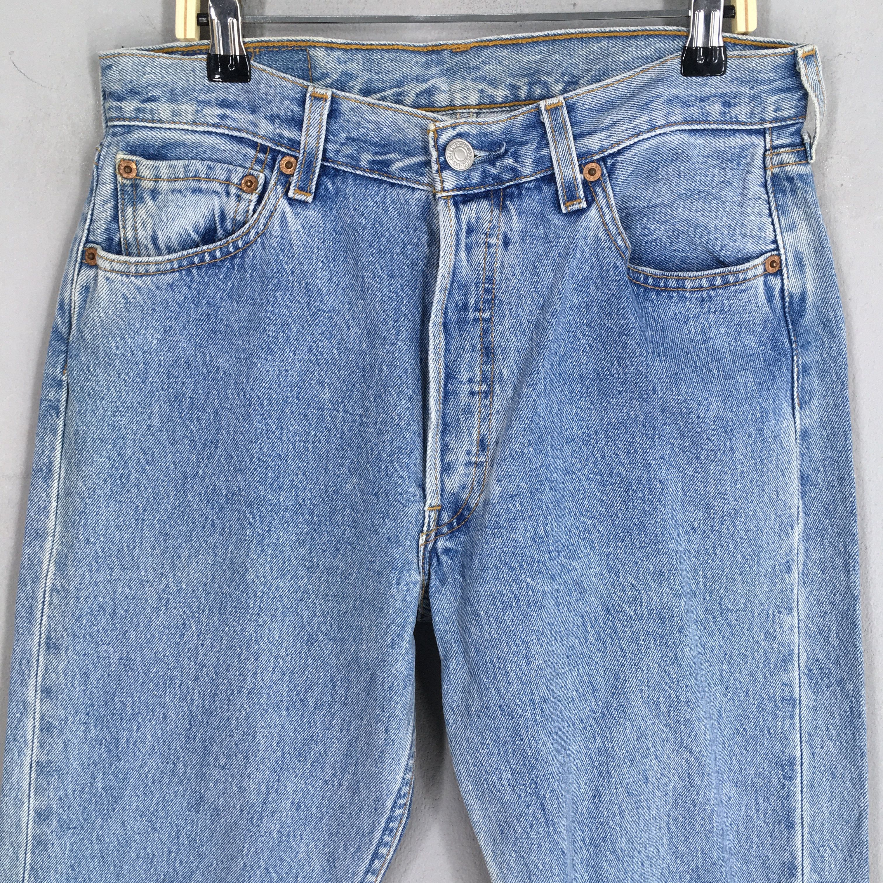 Levi's Size 28x28 Vintage 90s Levi's 501 Faded Blue Jeans S1827 Size US 28 / EU 44 - 2 Thumbnail