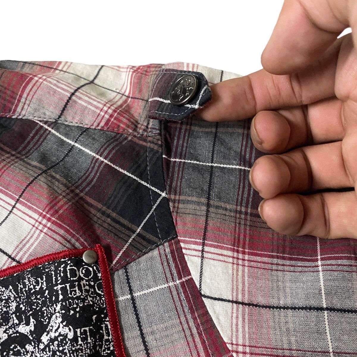 If Six Was Nine × Japanese Brand × Le Grande Bleu (L.G.B.) 2000's Berning Sho Tribal Skull Punk Shirts Size US L / EU 52-54 / 3 - 7 Thumbnail