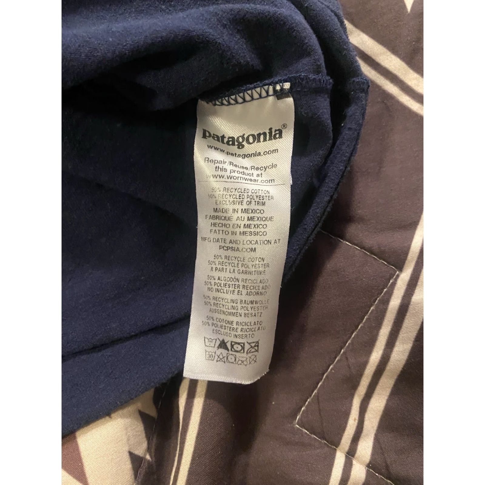 Patagonia Patagonia Shirt Mens Medium Blue Responsibili-tee Regular Fit Crew Neck T Shirt Size US M / EU 48-50 / 2 - 4 Thumbnail