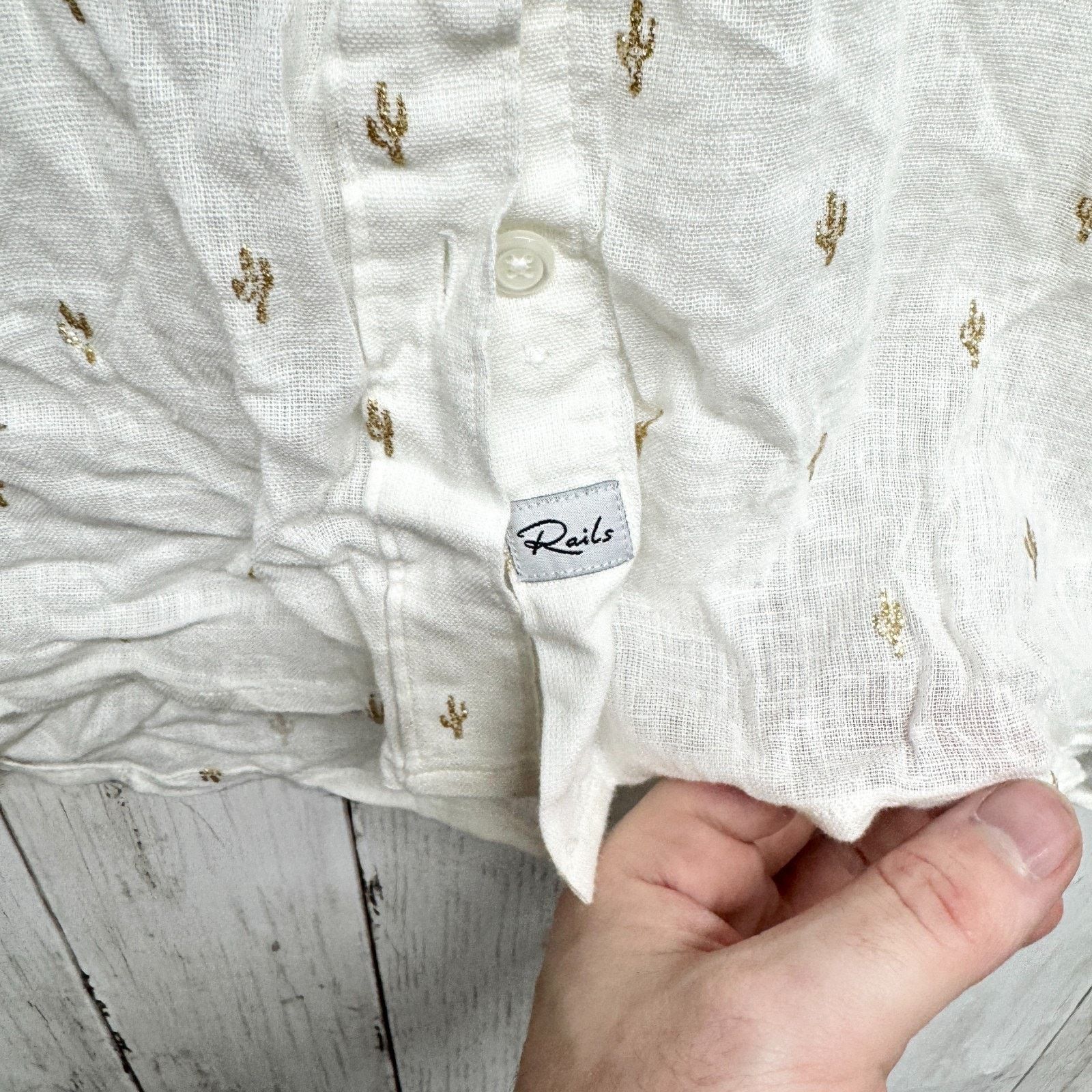 Rails Rails Size XS Linen Cactus Short Sleeve Button Down Blouse Size XS / US 0-2 / IT 36-38 - 4 Thumbnail