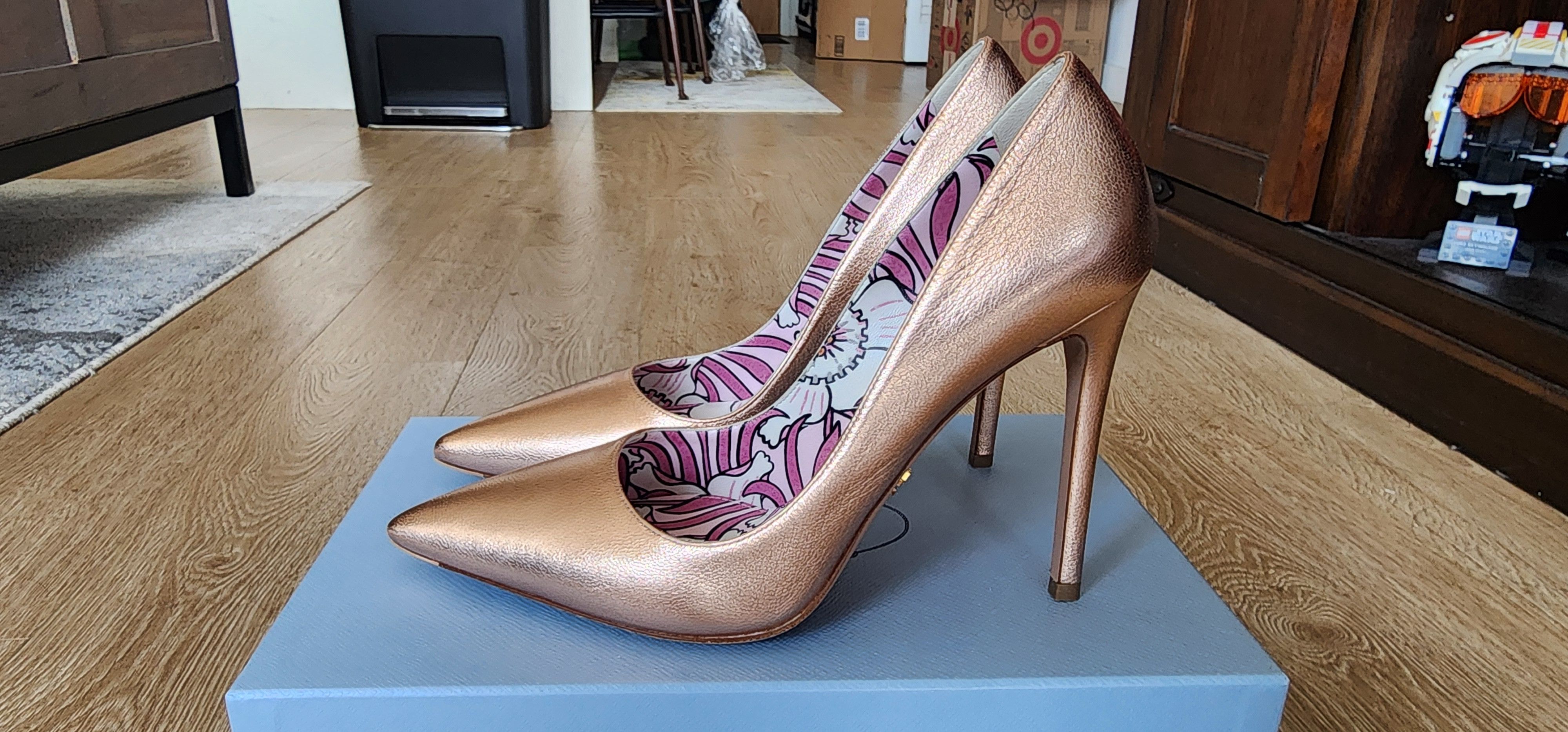 Prada Prada Clazature Donna Leather pump Size US 9.5 / IT 39.5 - 2 Thumbnail