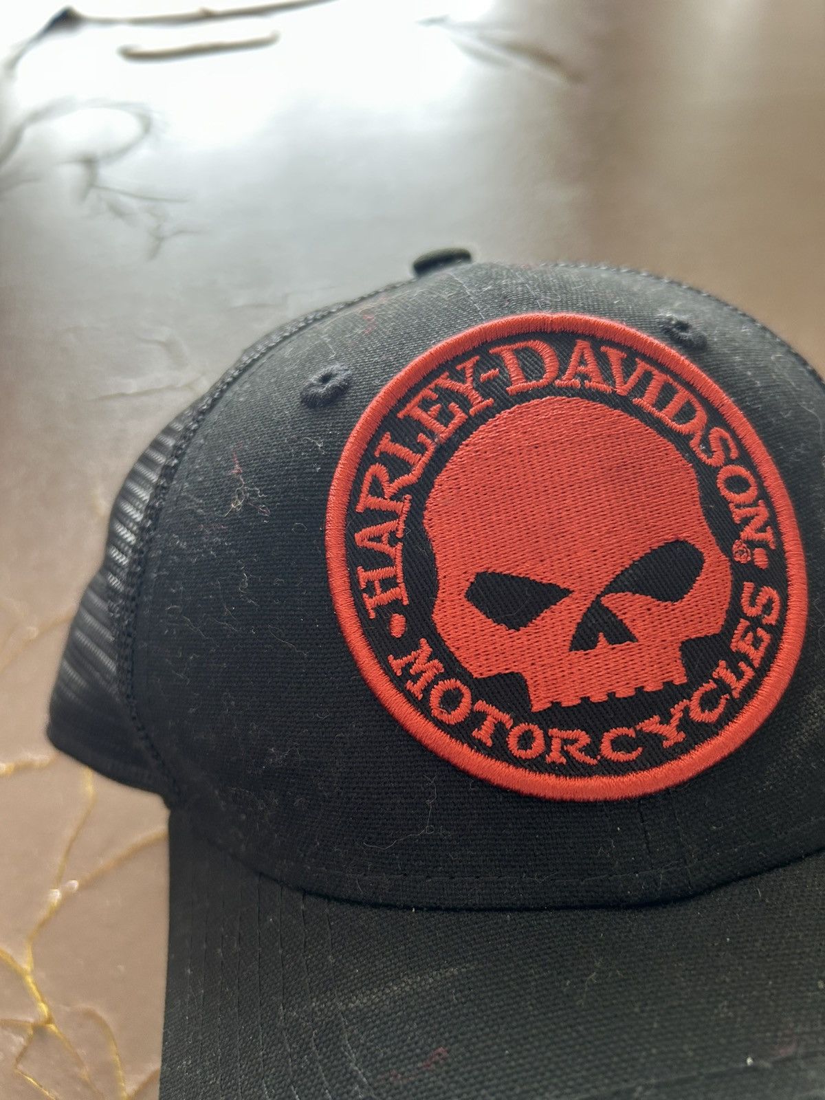 Harley Davidson Harley Davidson Skull Trucker Hat Black red Size ONE SIZE - 2 Thumbnail