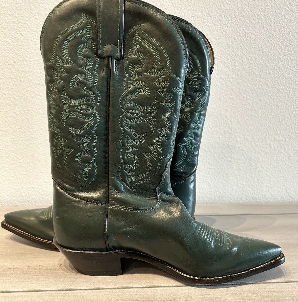 Tony Lama NWOT Tony Lama Forest/Emerald Green Cowboy Boots Size 9.5 Size US 9.5 / IT 39.5 - 9 Thumbnail
