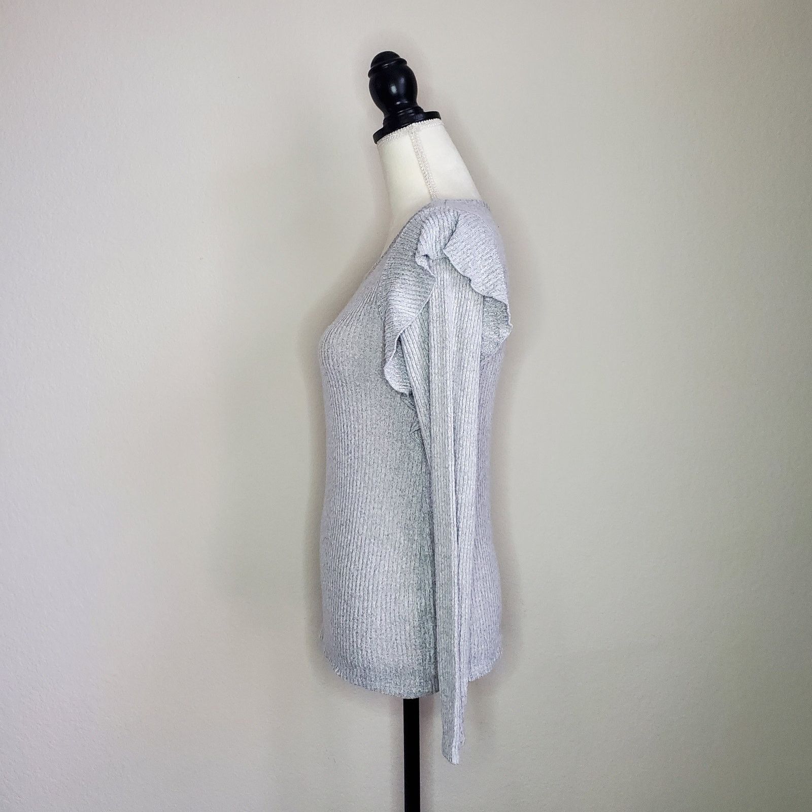 Lucky Brand Lucky Gray Ruffled Long Sleeve Top Medium Size M / US 6-8 / IT 42-44 - 4 Thumbnail