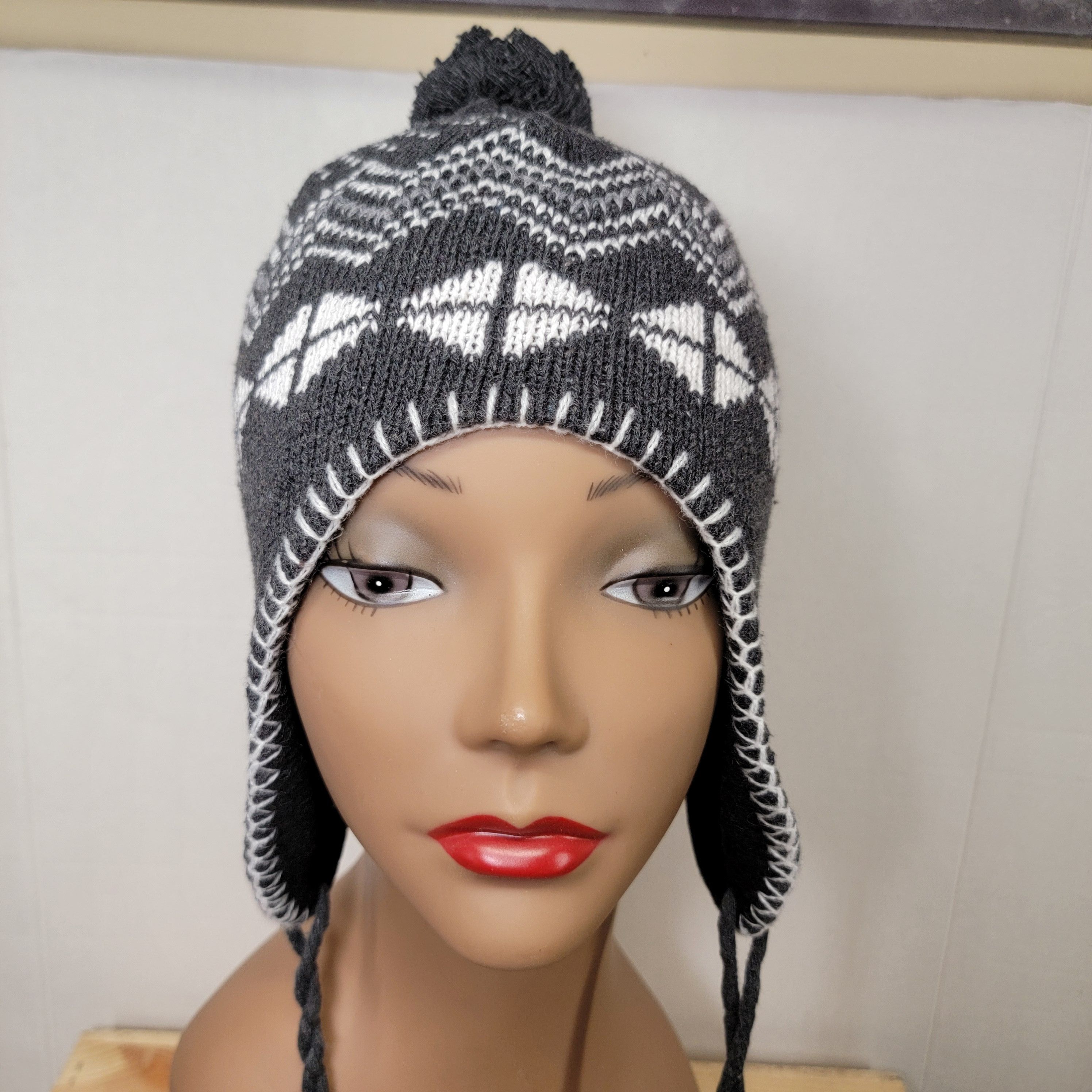 Other Dark Grey Knit Trapper Hat / Beanie Size ONE SIZE - 1 Thumbnail