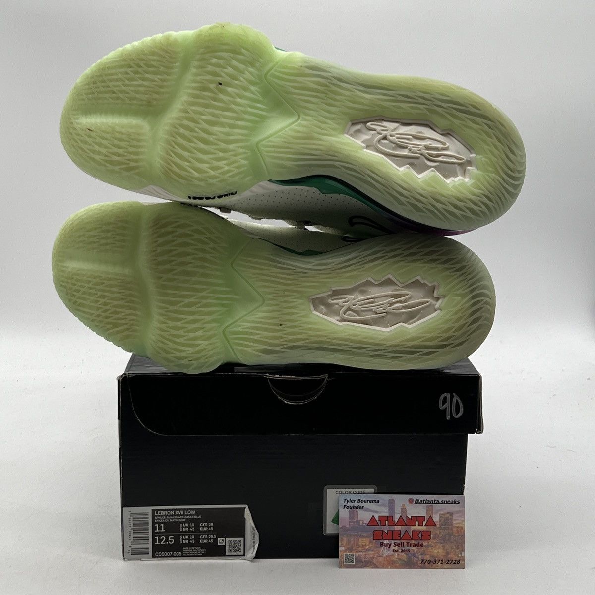 Nike Lebron 17 low glow in the dark Size US 11 / EU 44 - 8 Thumbnail