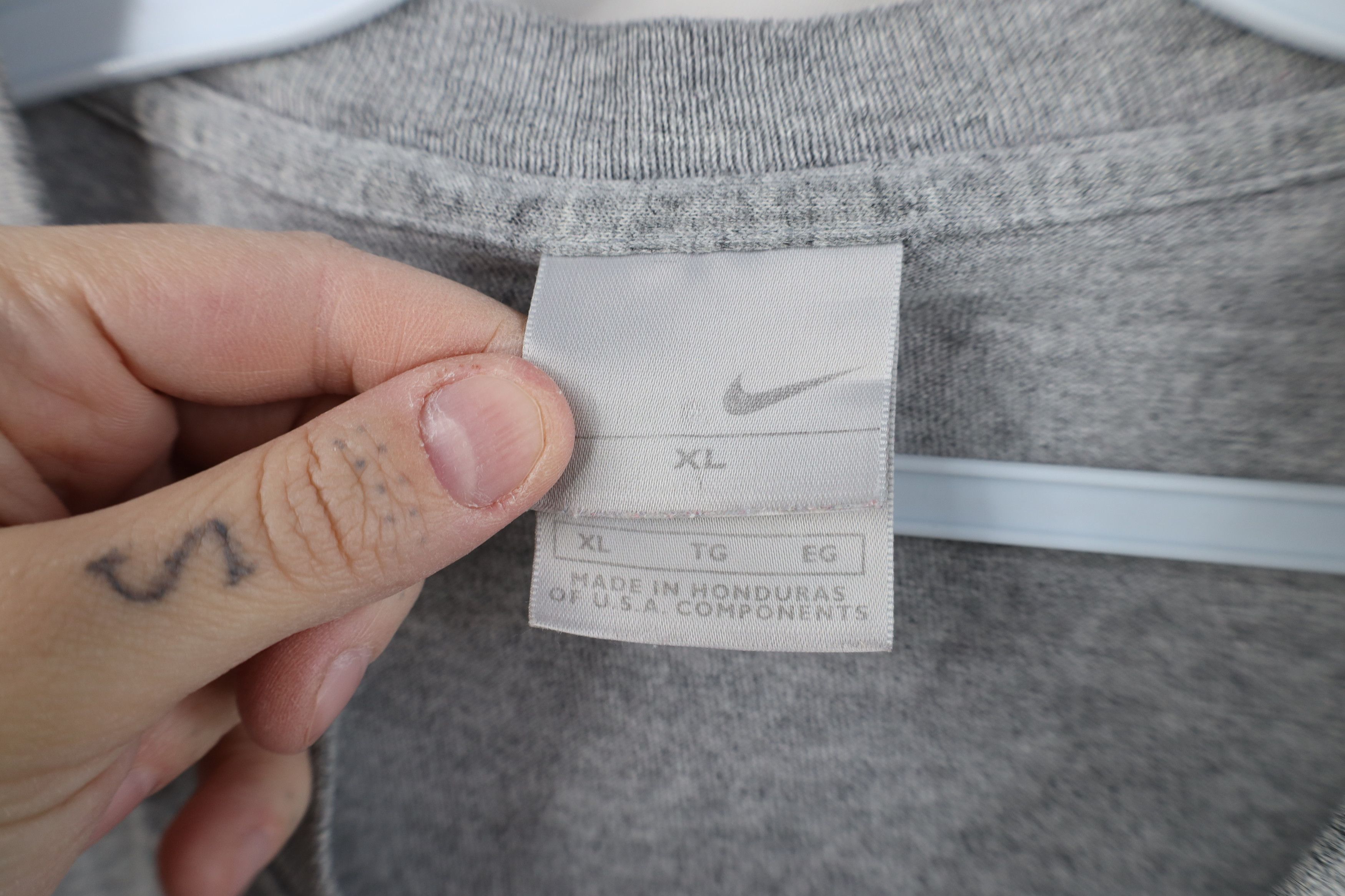 Nike Vintage Y2K Nike Travis Scott Mini Swoosh Striped T-Shirt Size US XL / EU 56 / 4 - 9 Thumbnail
