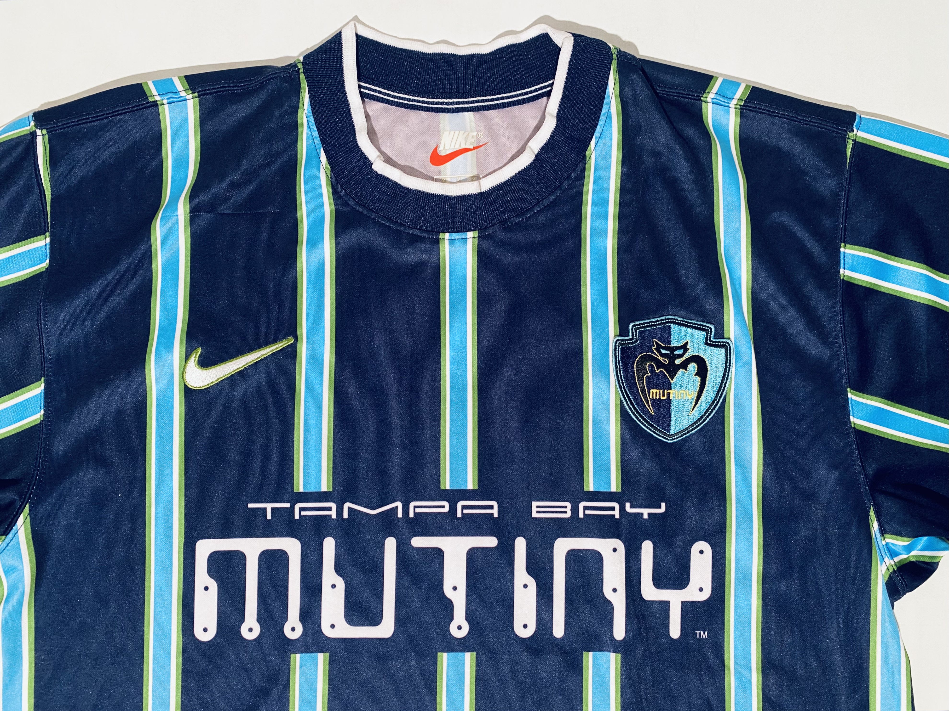 Nike Tampa Bay Mutiny Home Jersey 1998 - 2000 98-2000 MLS Size US M / EU 48-50 / 2 - 4 Thumbnail