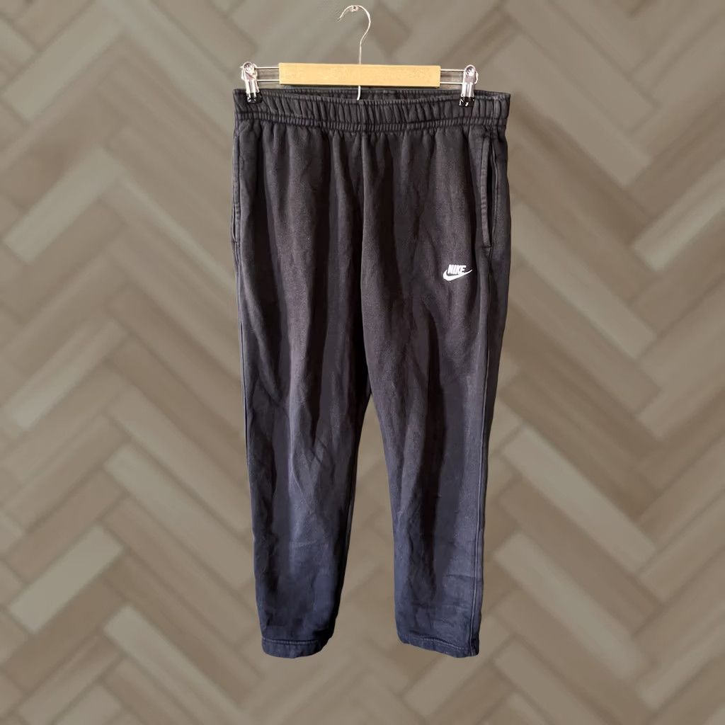 Nike Nike Sportswear Mens Sweatpants Black L with Drawstring Athletic Pants Size US 33 - 1 Thumbnail