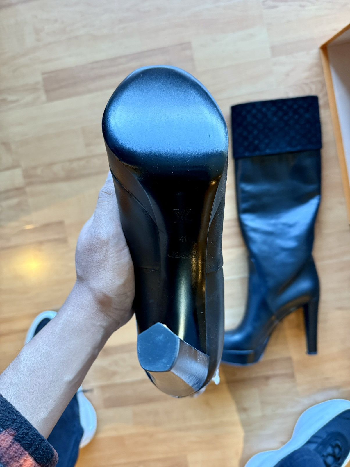 Louis Vuitton Louis Vuitton LV Monogram Tall Black Leather Platform Boots Size US 11 / IT 41 - 5 Thumbnail
