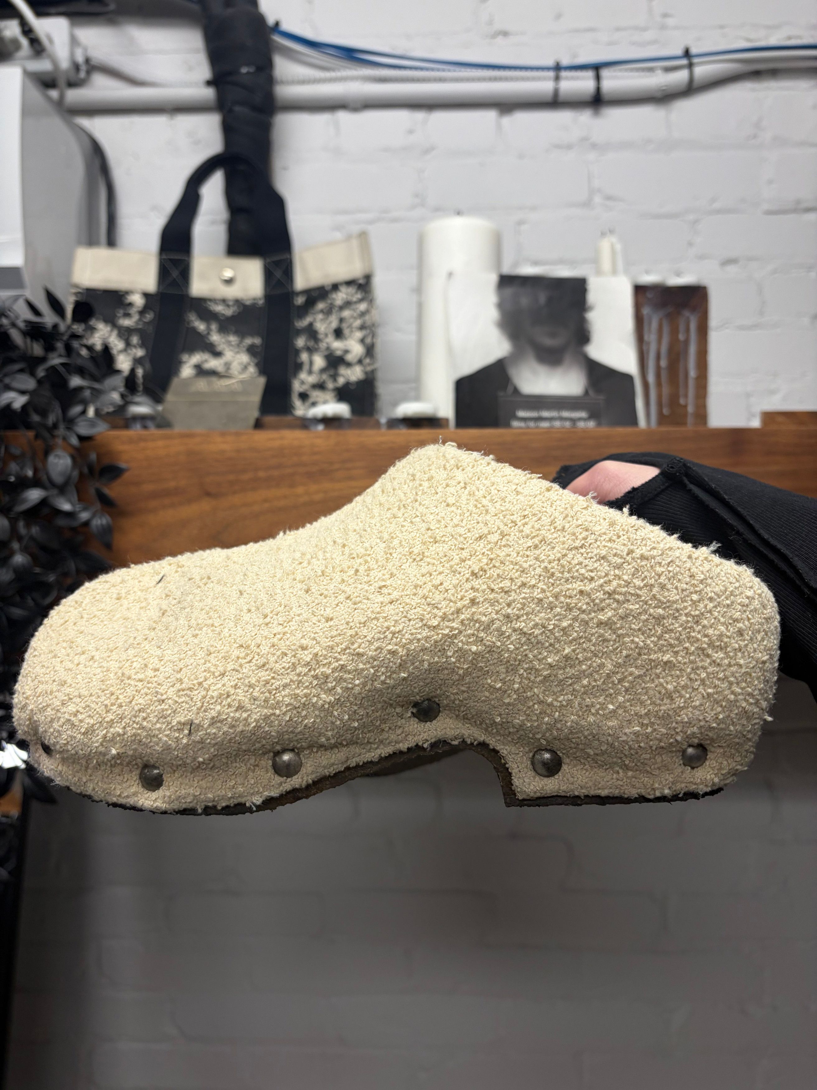 Acne Studios Acne Studios Terry Cloth ‘Shearling’ Mules Size US 9 / EU 42 - 1 Thumbnail