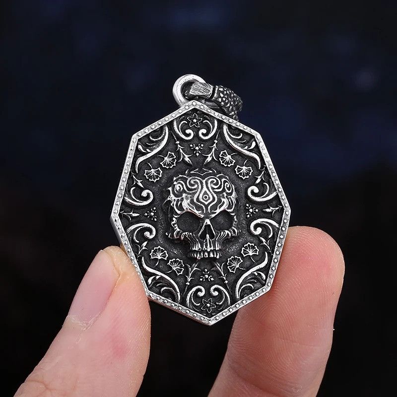 Jewelry Skull With Pattern Pendant Necklace 2025 Size ONE SIZE - 5 Thumbnail
