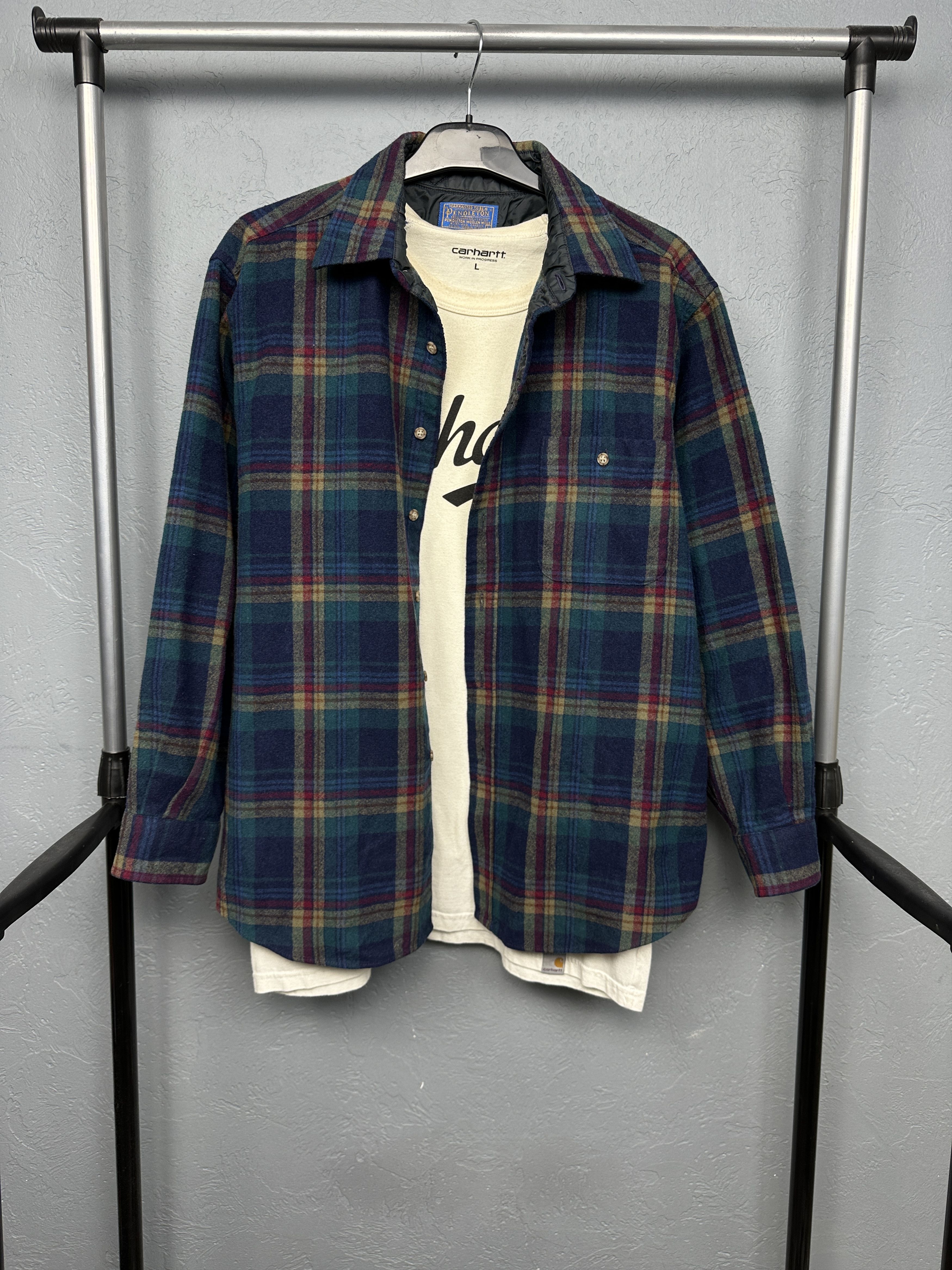 Pendleton Pendleton Vintage Mens Wool Flannel Plaid Shirt Made in USA Size US L / EU 52-54 / 3 - 1 Thumbnail
