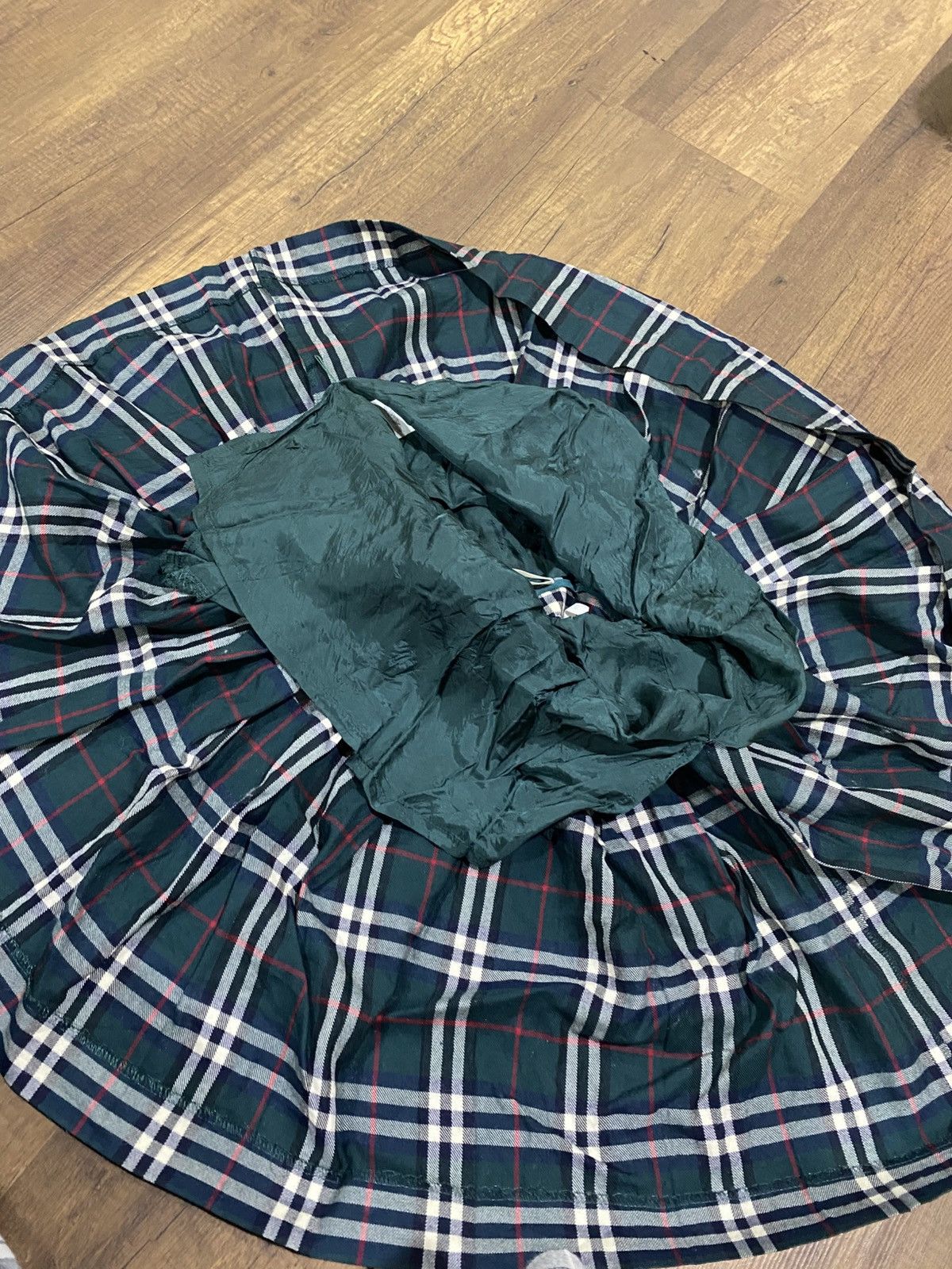 Burberry Vintage Burberrys Wool Nova Check Skirt Size 22" - 10 Thumbnail