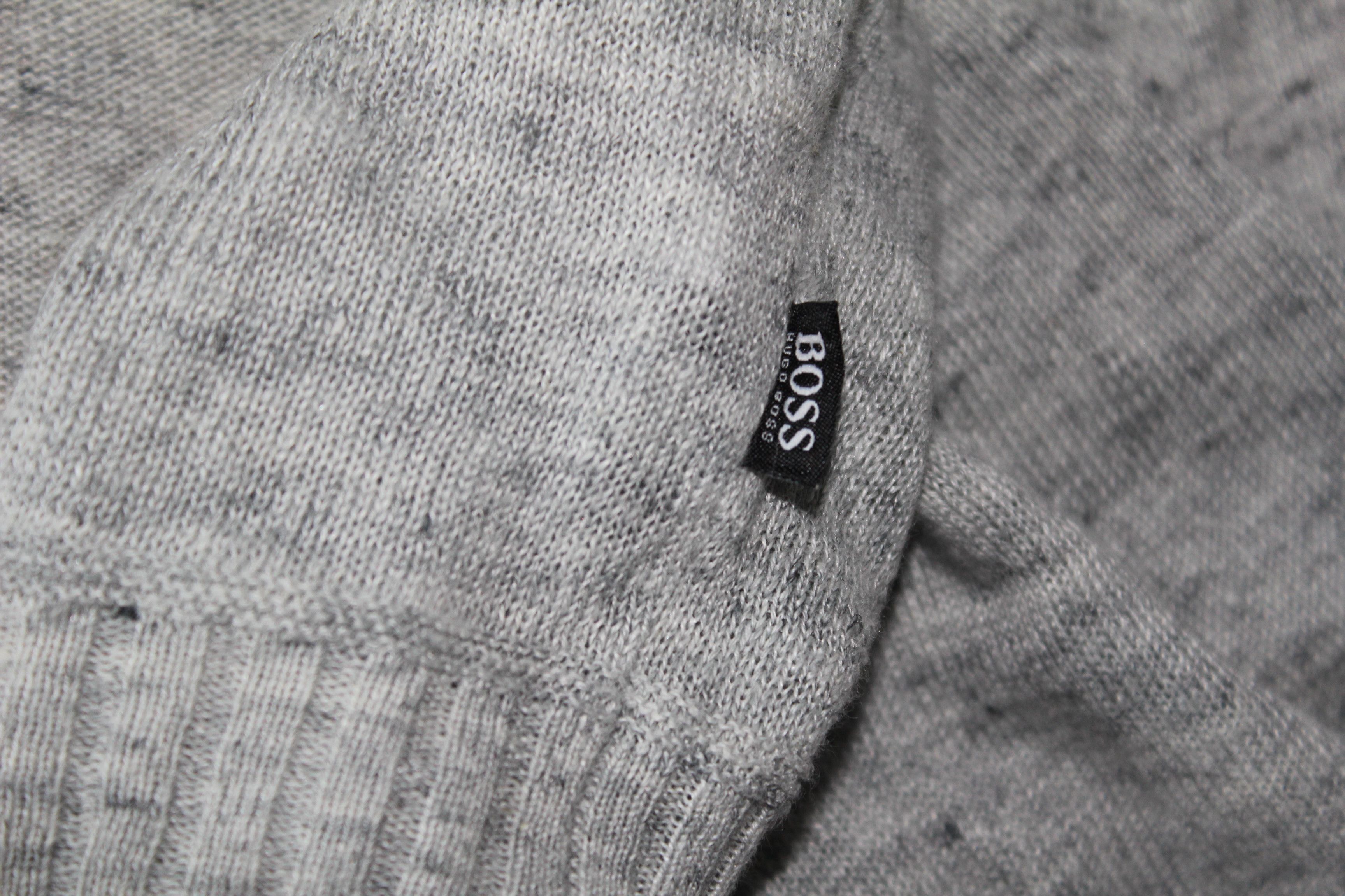 Designer Men's Hugo Boss V-Neck 100% Linen Grey Jumper Size M Size US M / EU 48-50 / 2 - 6 Thumbnail