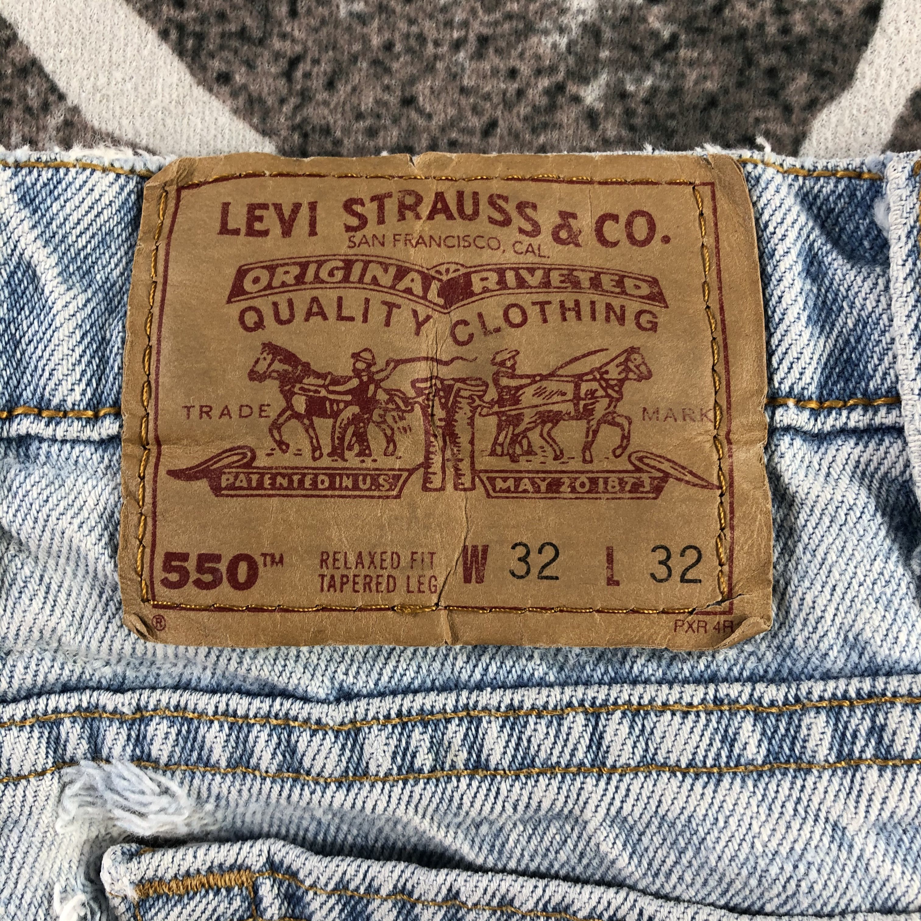 Levi's Vintage 90s Levi's 550 Jeans Lightwash Denim KJ1389 Size US 31 - 5 Thumbnail
