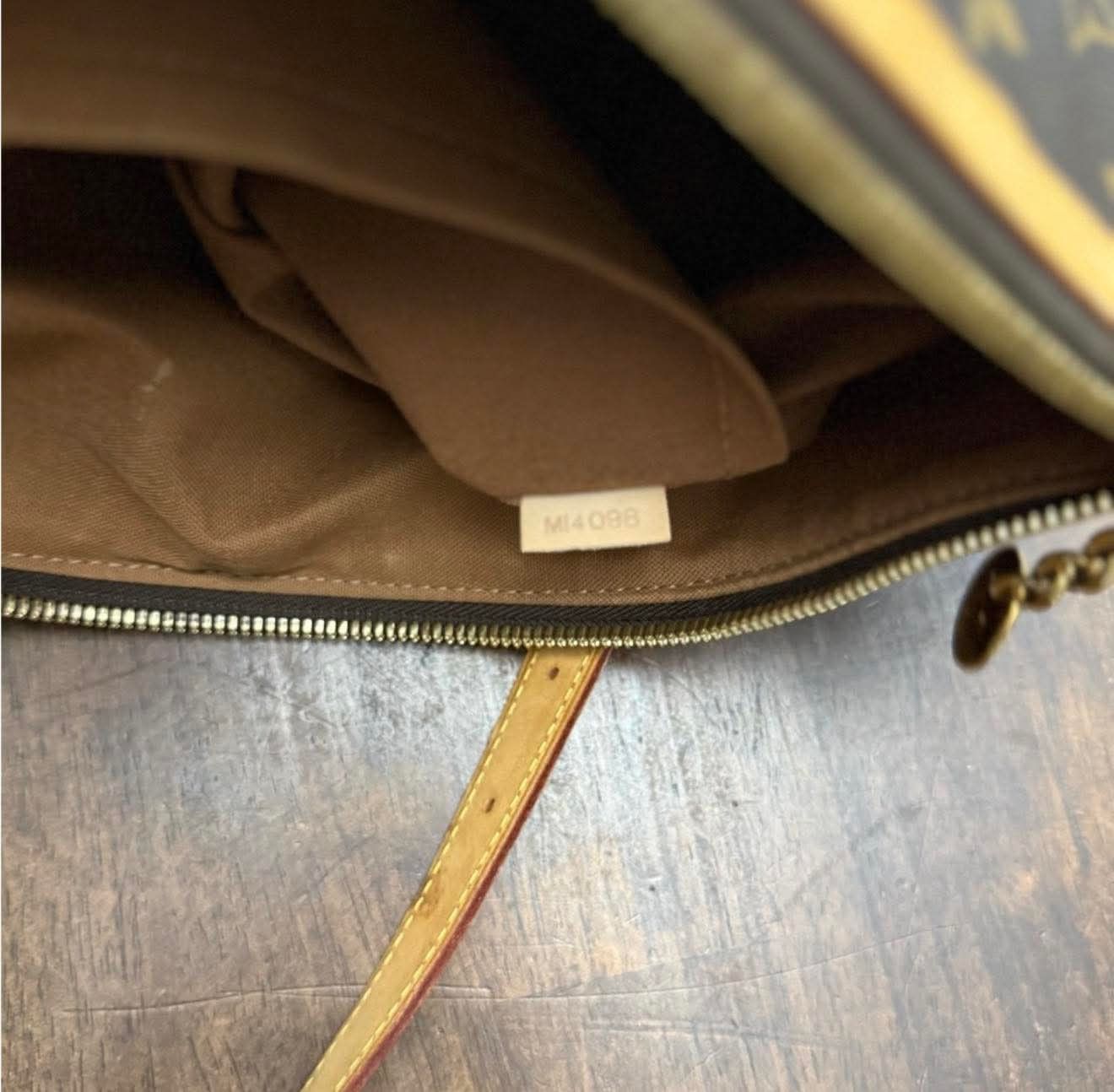 Louis Vuitton Louis Vuitton Palermo Tote Bag Size ONE SIZE - 9 Thumbnail