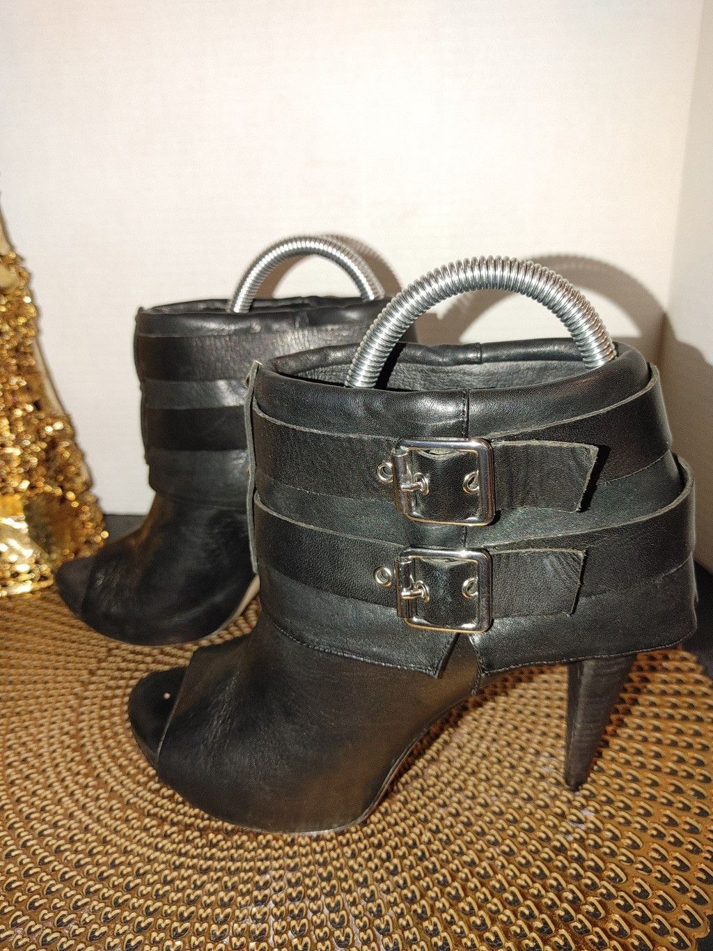 Vince Camuto Vince Camuto Leather Ankle Booties Size 6.5B Size US 6 / IT 36 - 2 Thumbnail