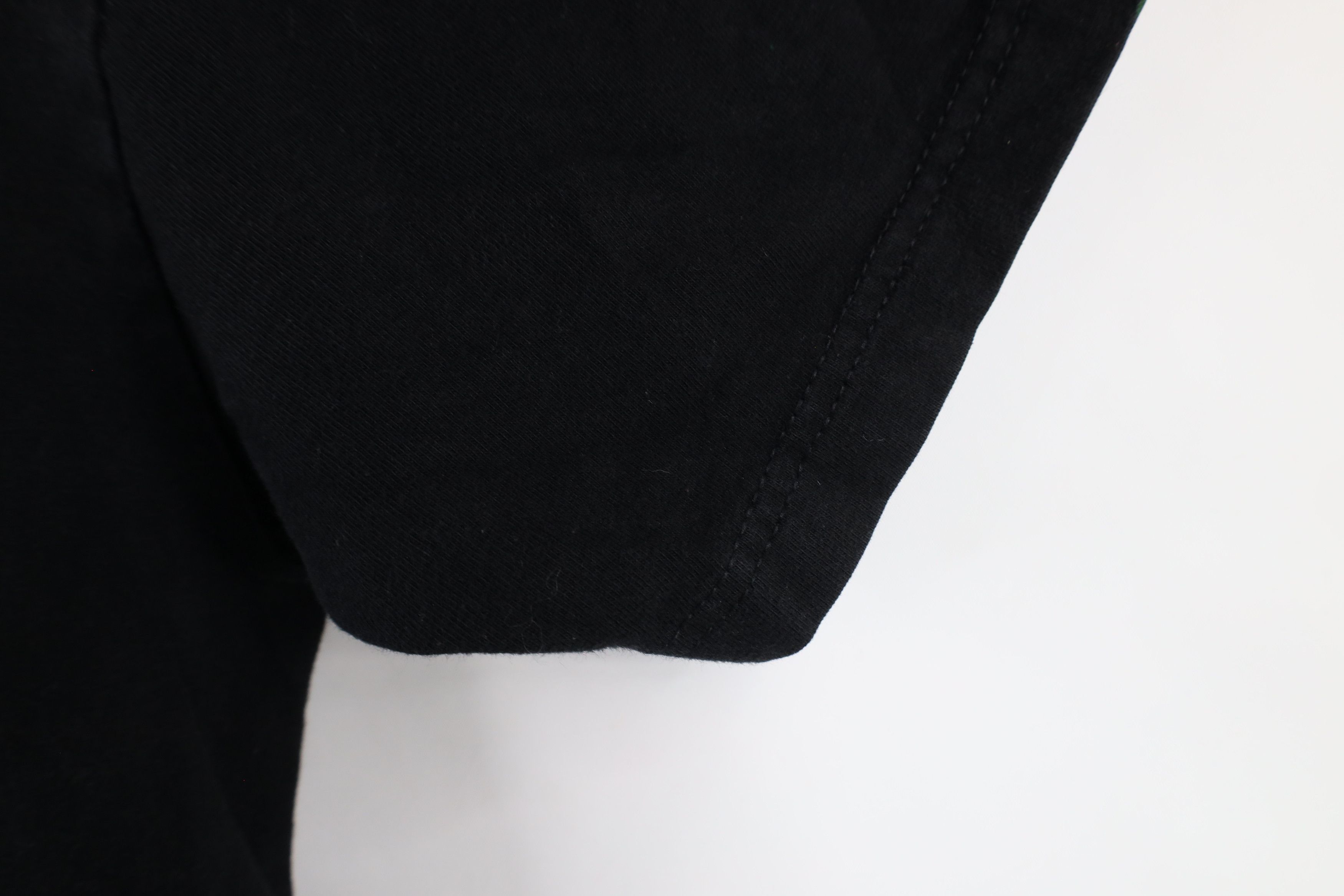Vintage Vintage 90s Streetwear Heavyweight Cotton T-Shirt Black Size US L / EU 52-54 / 3 - 5 Thumbnail