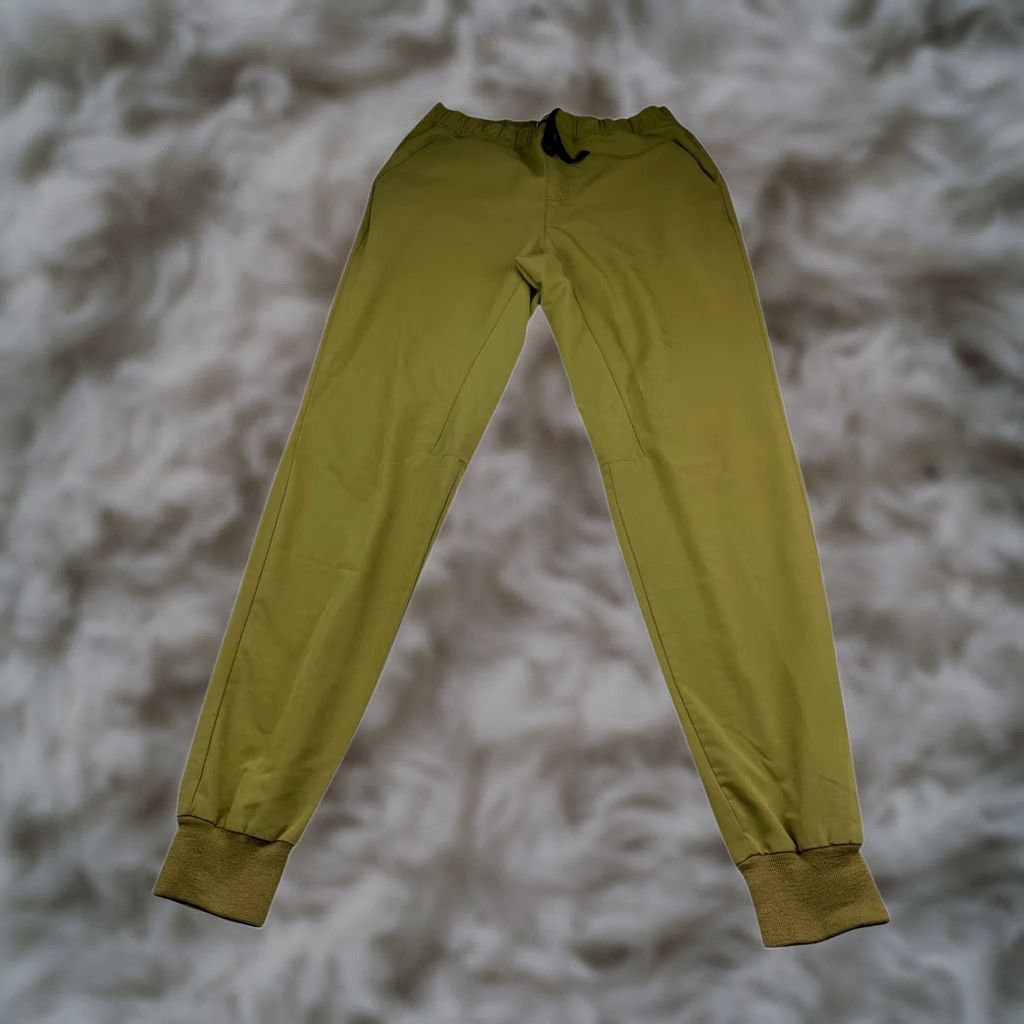 Vintage FIGS Men's Technical Collection Jogger Scrubs Green Large Drawstring Waist Size US 33 - 1 Thumbnail