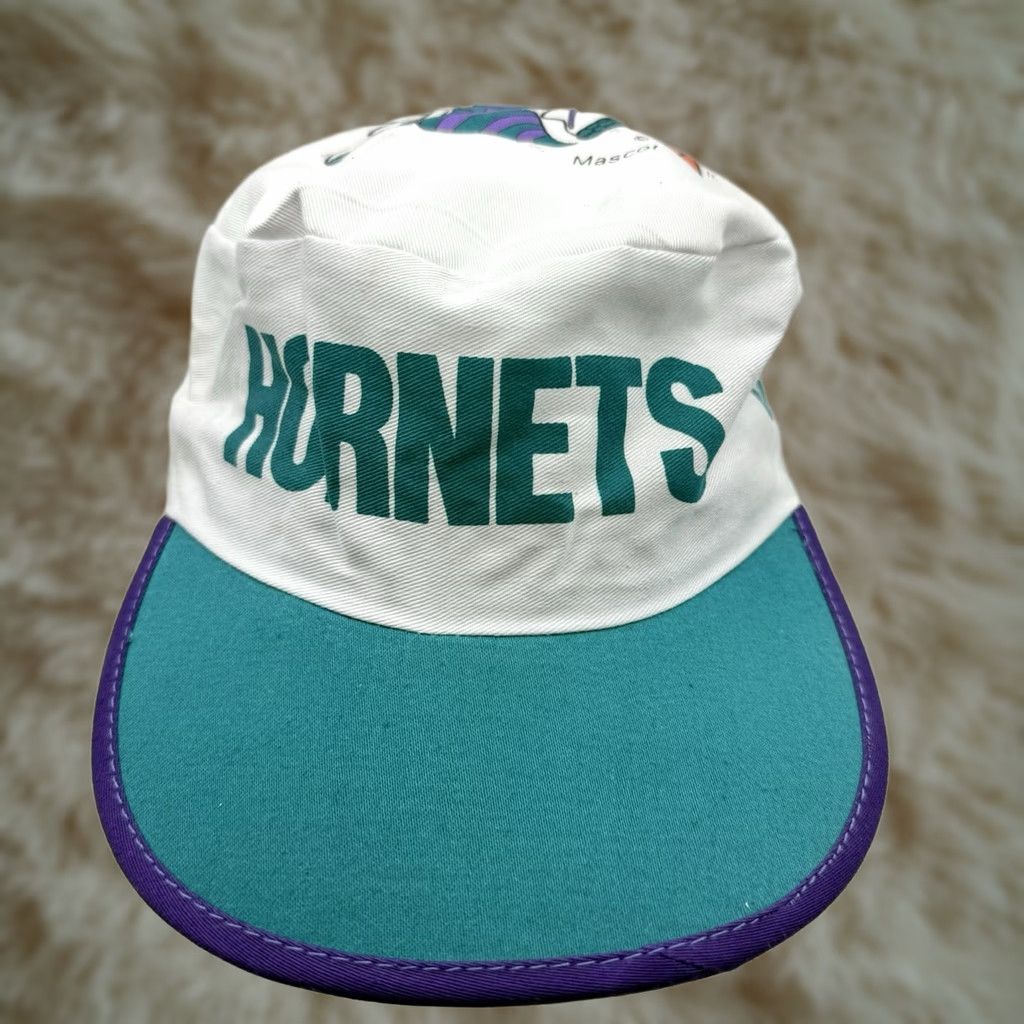 NBA VINTAGE Charlotte Hornets Hat One Size White Green Mascot Graphics Cap Adjustable 1990s NBA Cotton Mens Women? Size ONE SIZE - 1 Thumbnail