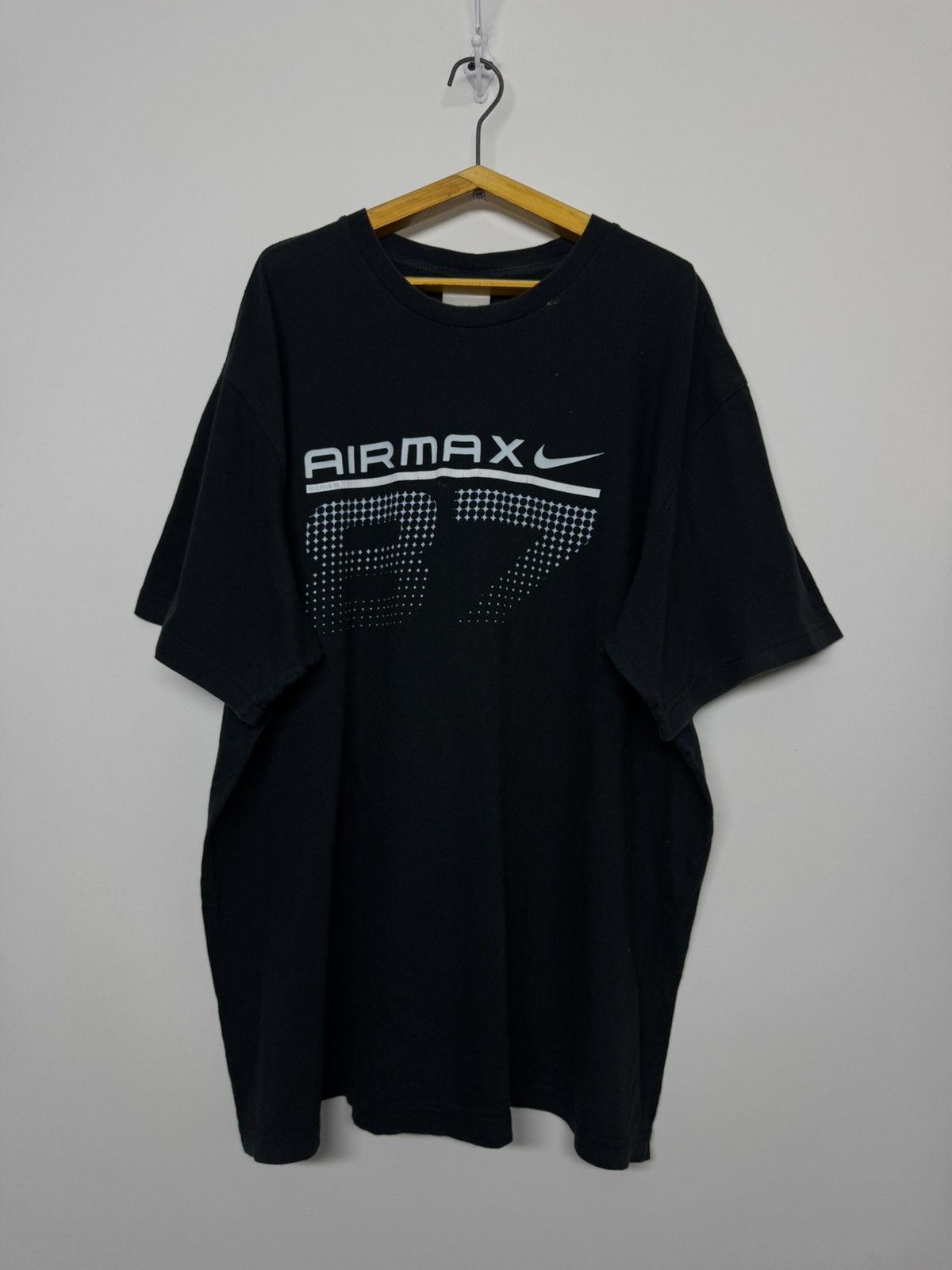 Nike Vintage Y2k Nike Air Max Big Swoosh T Shirt 00’s Size US XL / EU 56 / 4 - 4 Thumbnail
