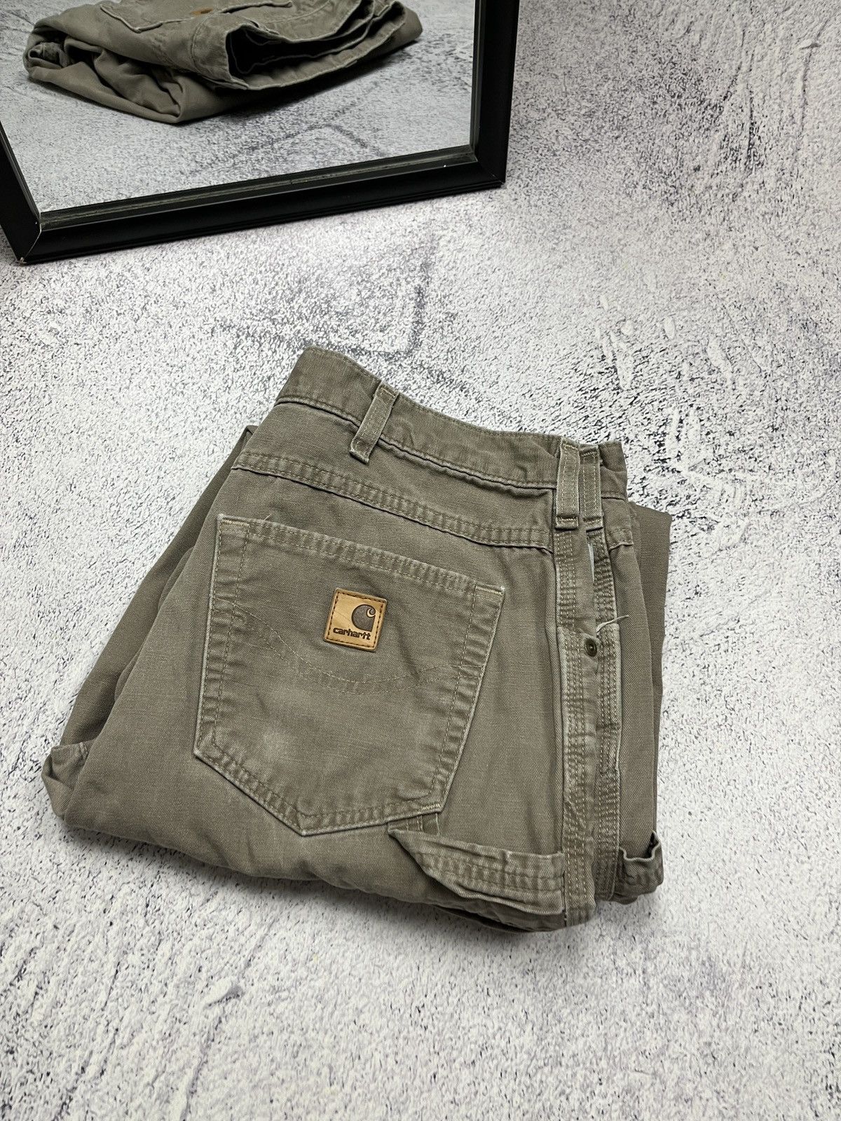 Vintage Carhartt Distressed Loose Fit Pants Size: 34x32