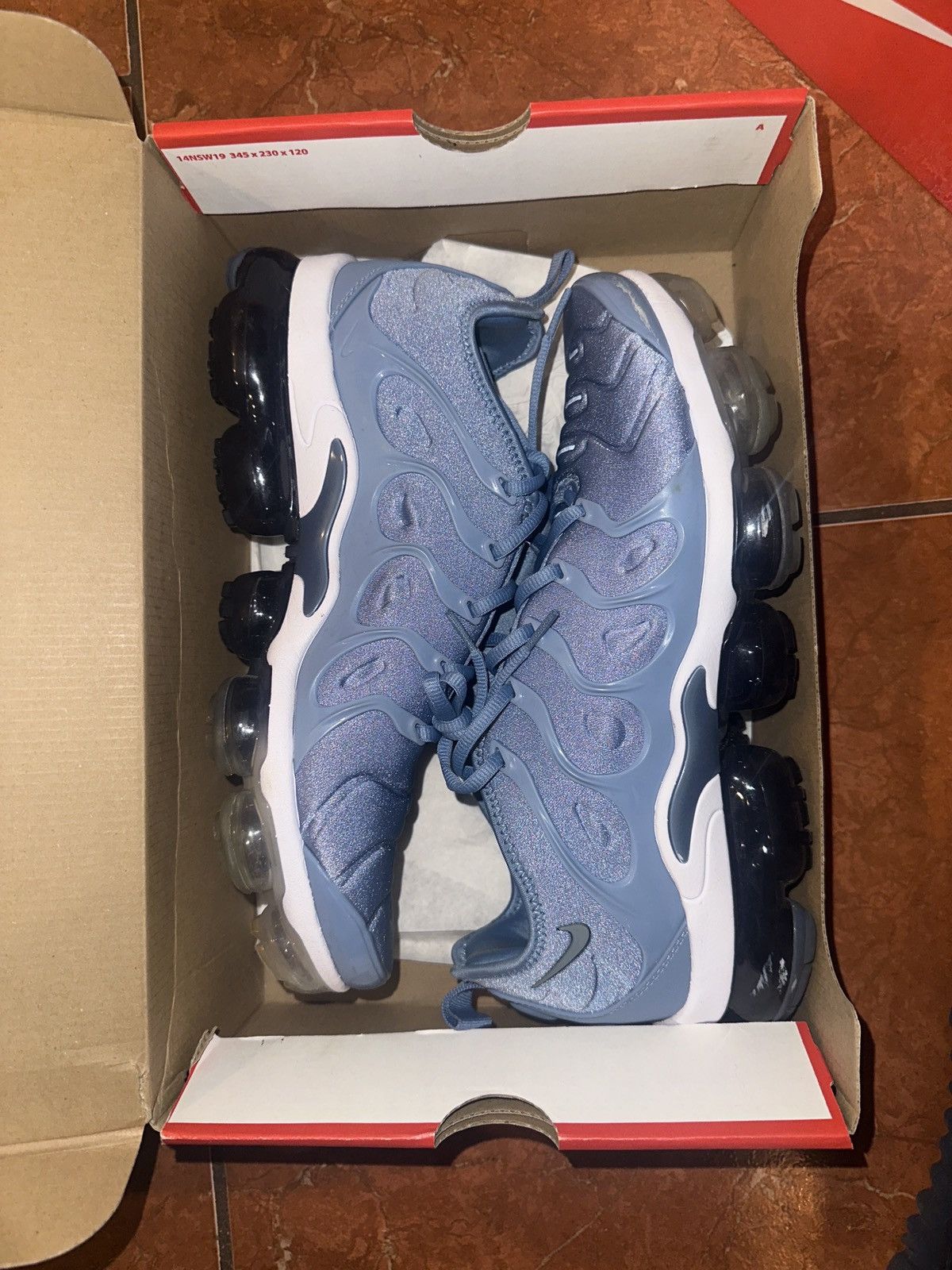 Nike Nike Air Vapormax Plus Size US 11 / EU 44 - 3 Thumbnail