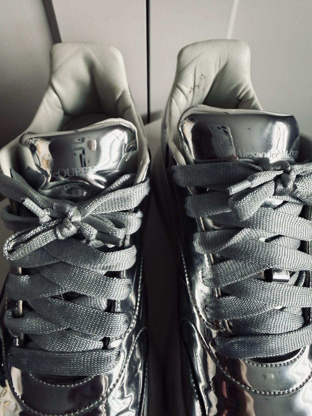 Alexander McQueen Alexander McQueen Silver Oversized Runner Size US 10 / EU 43 - 6 Thumbnail