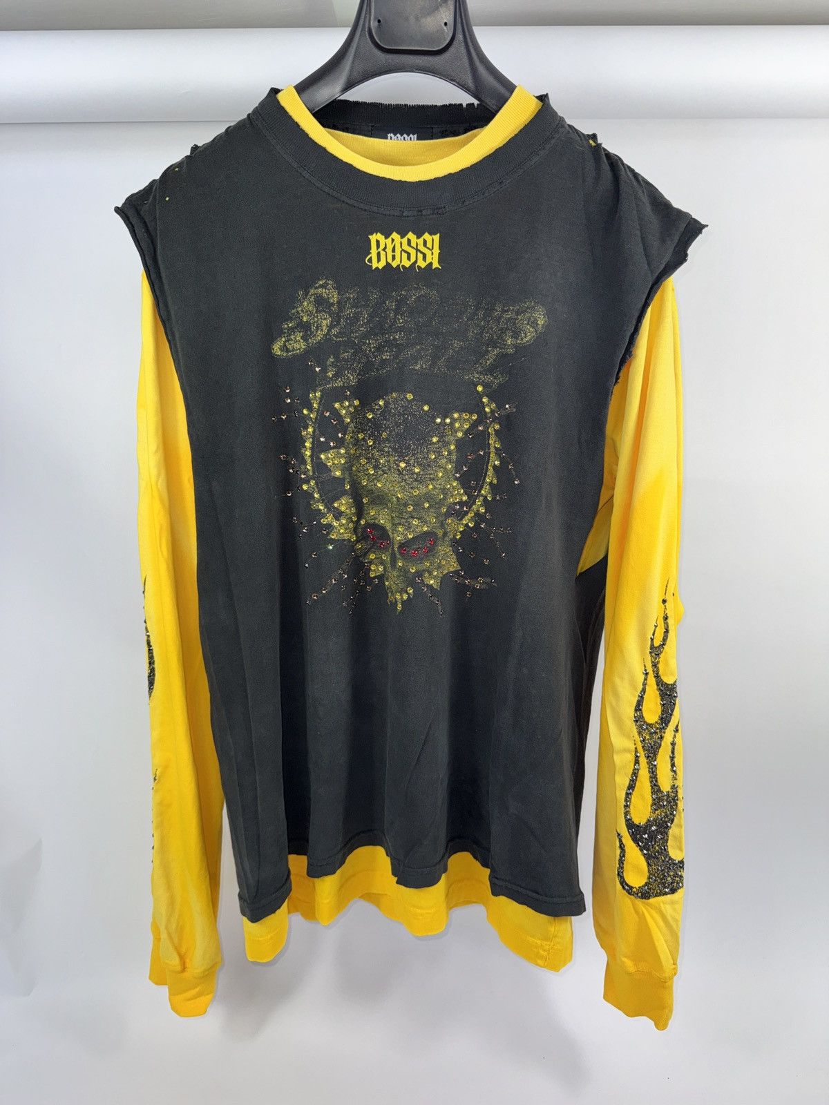 Bossi Sportswear 1 OF 1 RHINESTONE SHADOWS FALL VINTAGE T-SHIRT Size US L / EU 52-54 / 3 - 1 Thumbnail