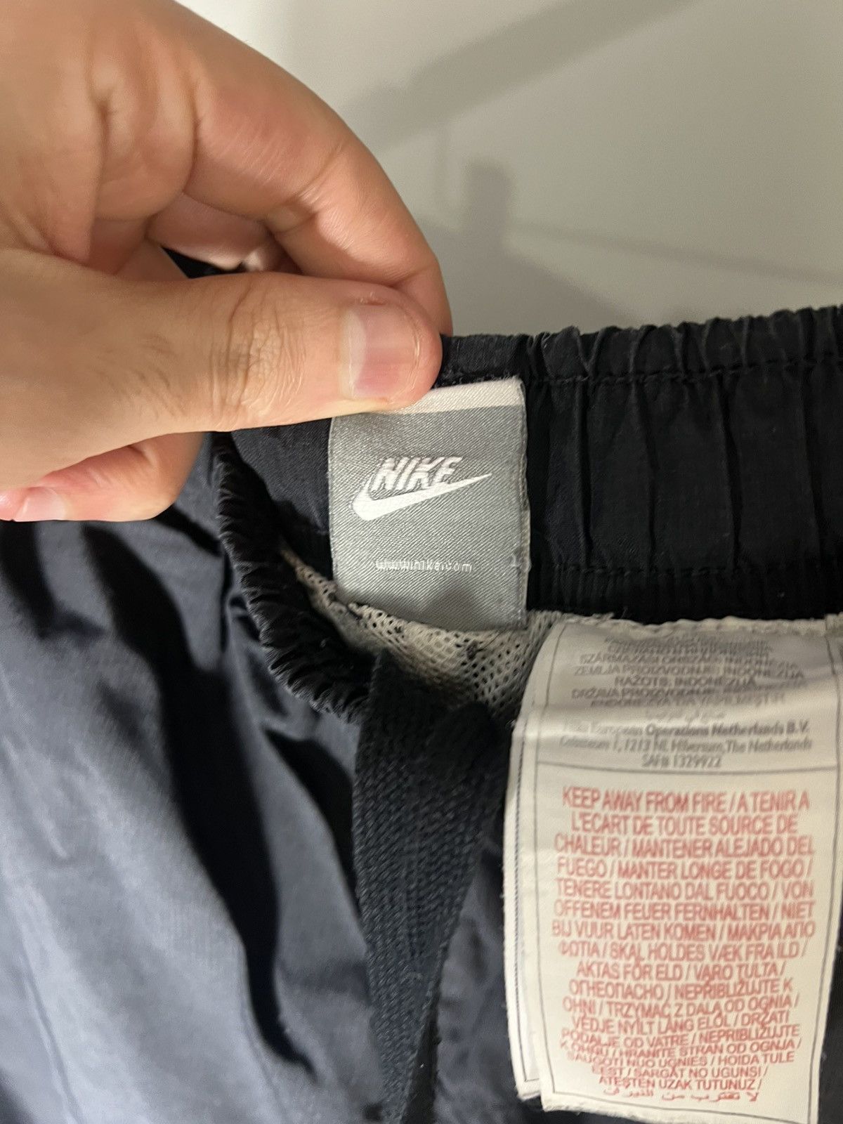 Nike VINTAGE NIKE NYLON RETRO SHORTS DRILL SWOOSH USA Y2K 90s SK8 Size US 36 / EU 52 - 10 Thumbnail
