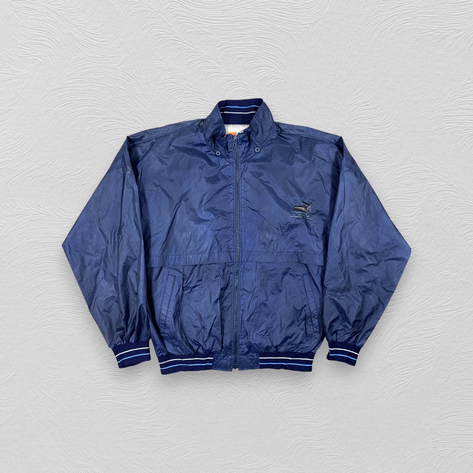 Japanese Brand Vintage Puma Windbreaker Jacket -J149 Size US L / EU 52-54 / 3 - 1 Thumbnail