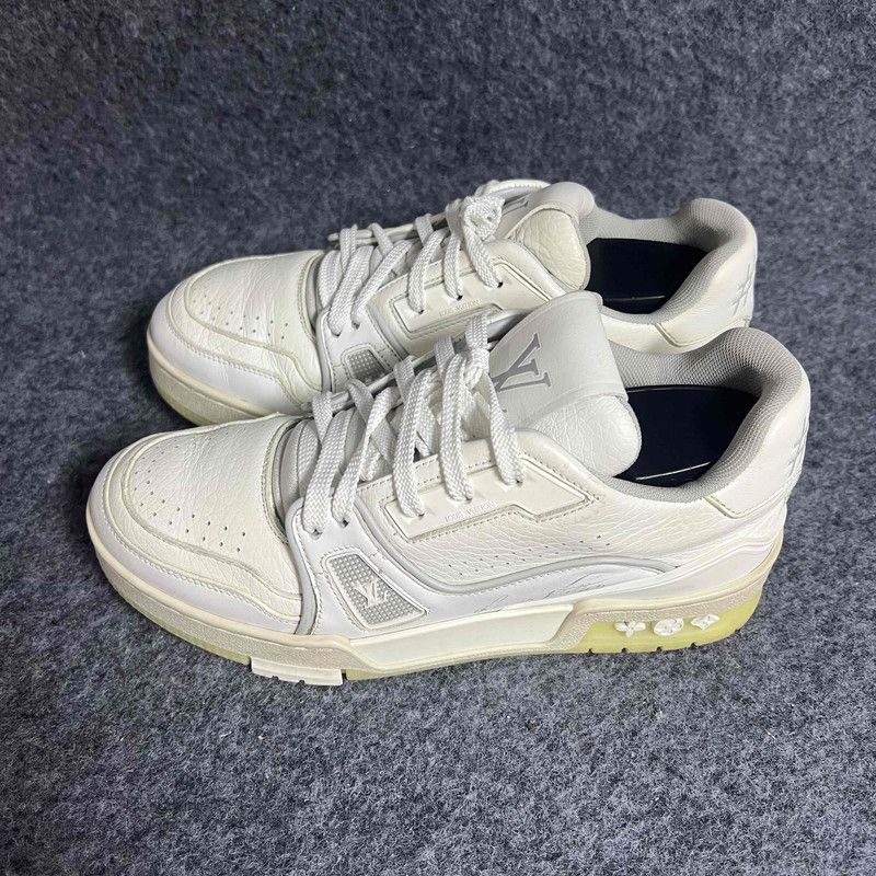 Louis Vuitton Louis Vuitton Trainer Low-Top Sneakers in White 0079 Size US 5.5 / EU 38 - 1 Thumbnail