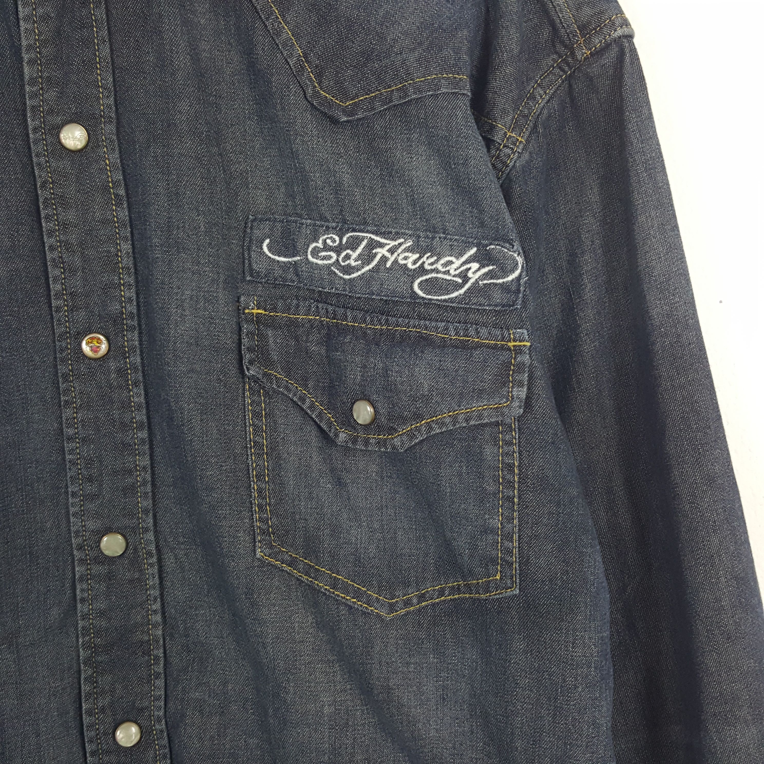 Ed Hardy × Vintage Vintage Ed Hardy Denim Style Button Up Shirt Size US L / EU 52-54 / 3 - 4 Thumbnail