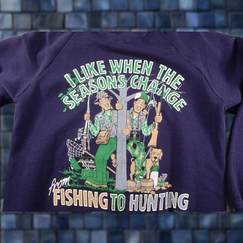 Jerzees VINTAGE Jerzees Sweatshirt Crewneck Mens Large Blue Graphic Print Funny Fishing Hunting Nature USA 90s Size US L / EU 52-54 / 3 - 1 Thumbnail
