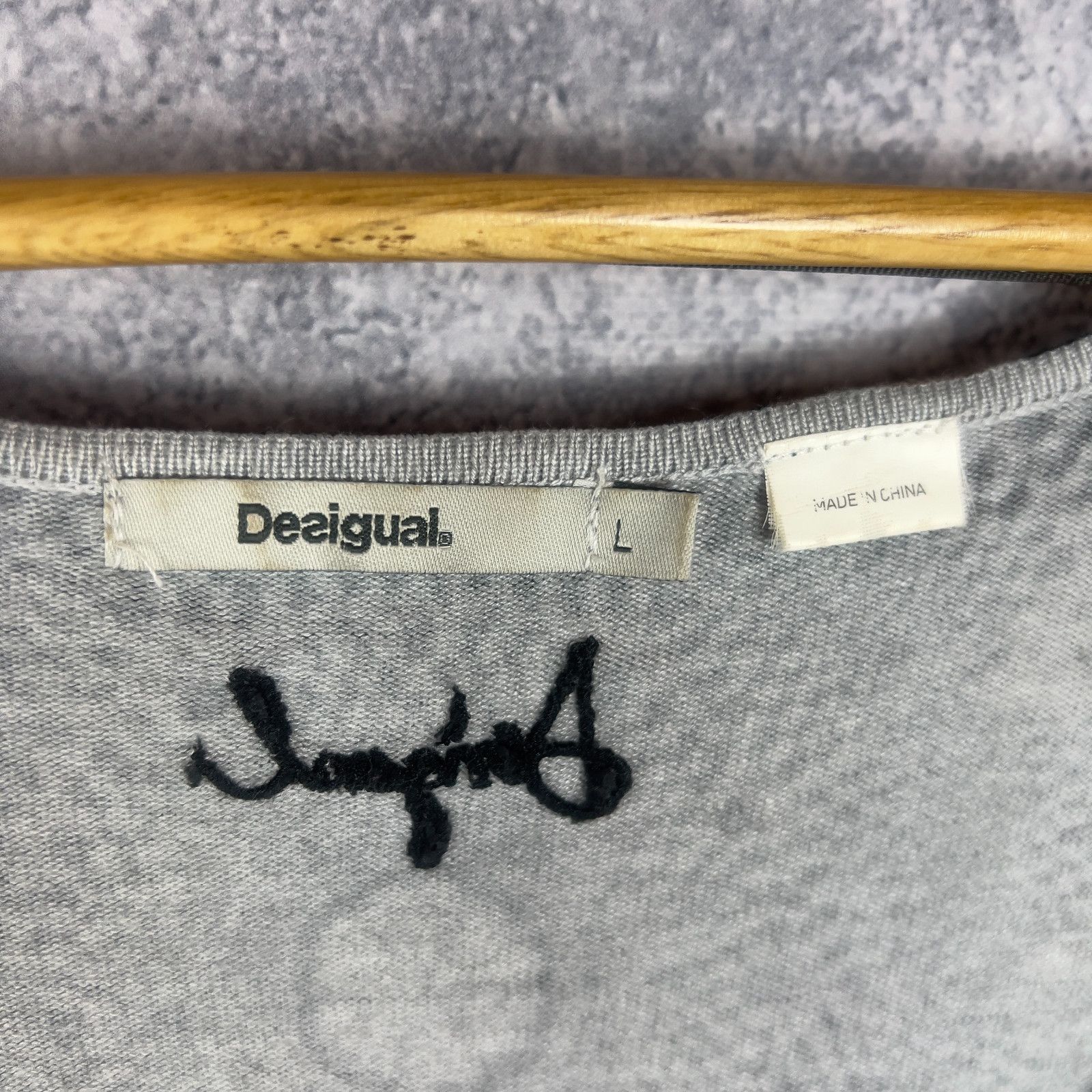 Desigual Desigual Women's Size L Sweater V-Neck Long Sleeve` Size L / US 10 / IT 46 - 4 Thumbnail
