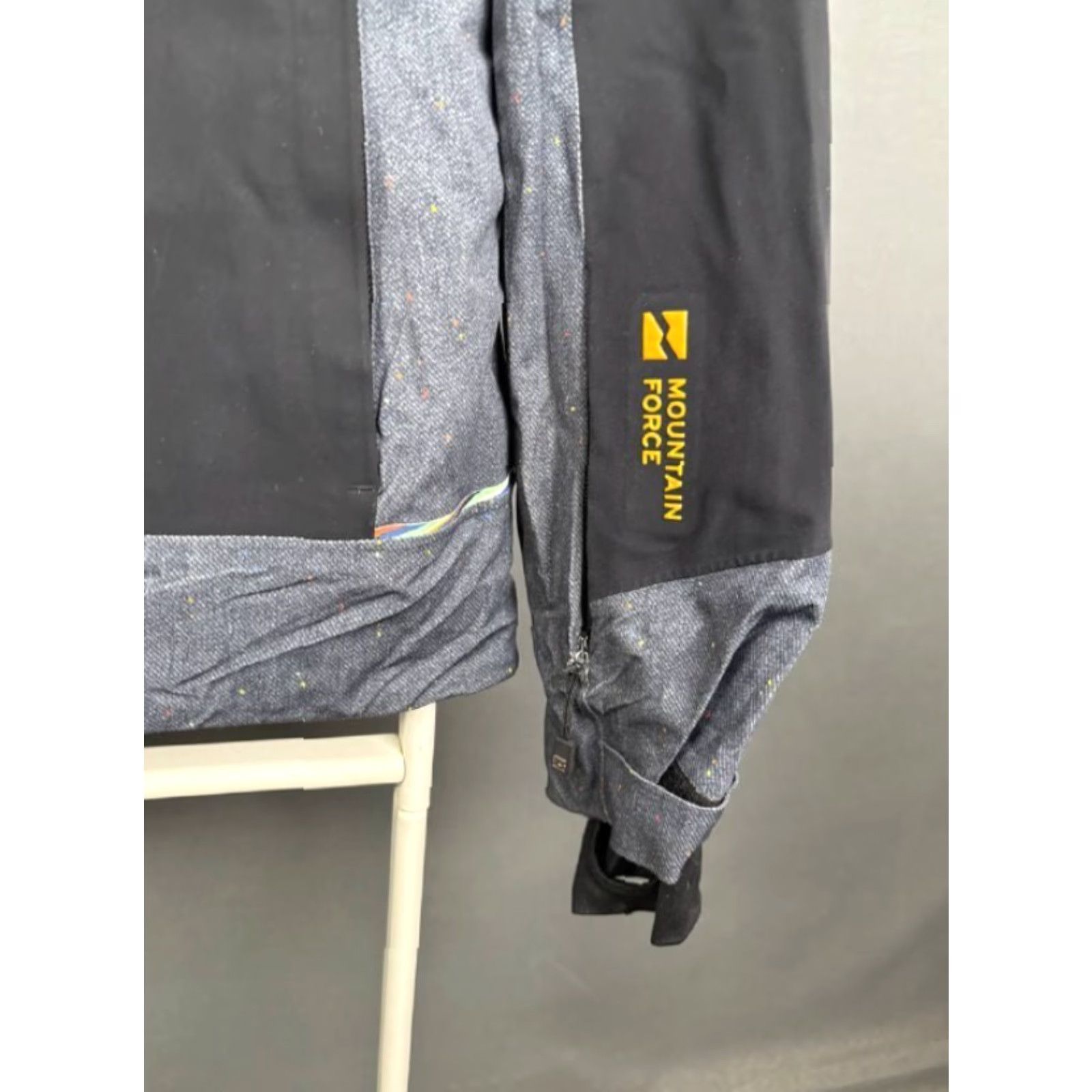 Vintage Mountain Force Jacket Mens Ski Black XL Mountain Force Jacket Mens Ski Black XL Size US XL / EU 56 / 4 - 6 Thumbnail