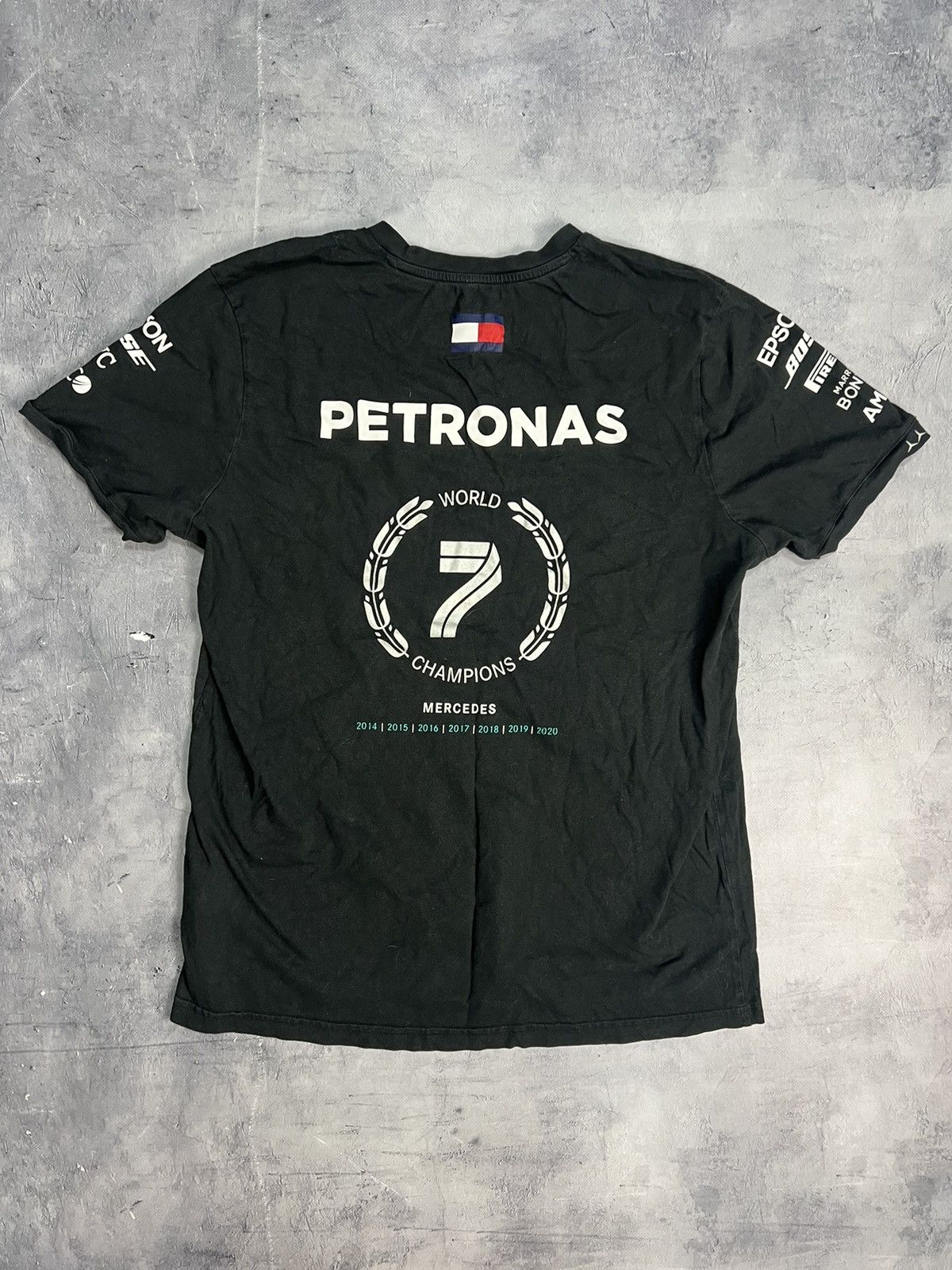 Formula 1 × Mercedes-Benz Vintage Mercedes-Benz AMG Petronas F1 Hamilton T-Shirt Size US XL / EU 56 / 4 - 4 Thumbnail