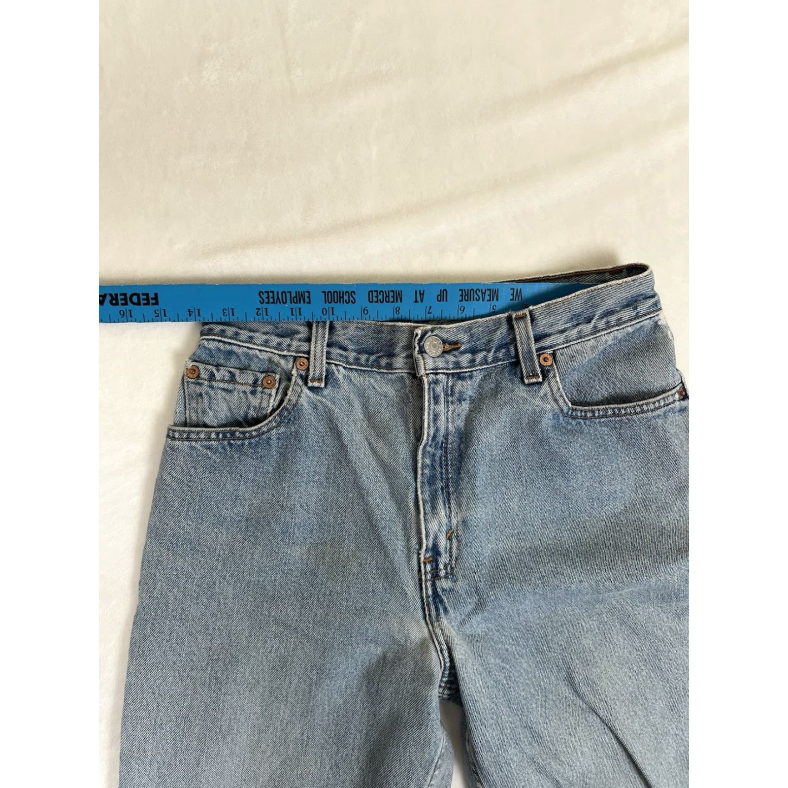 Levi's VINTAGE Levi’s 550 Jeans Woman Regular Size 10 28 in Inseam 5-Pocket Denim Blue 90s Patch Jeans Size 32" / US 10 / IT 46 - 4 Thumbnail