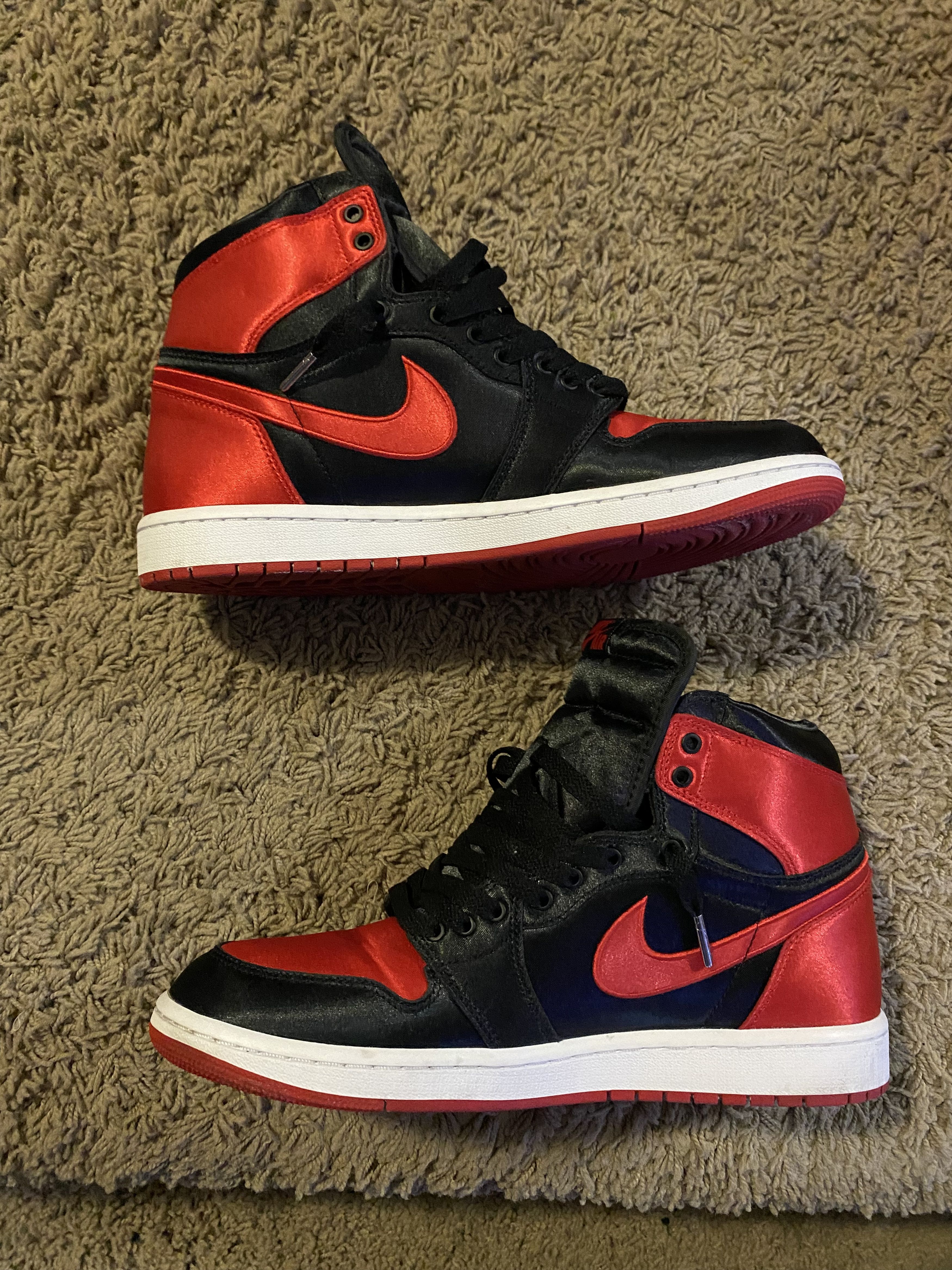 Jordan Brand Jordan 1 high satin bred size 11.5 W 10 M Size US 11.5 / IT 41.5 - 4 Thumbnail