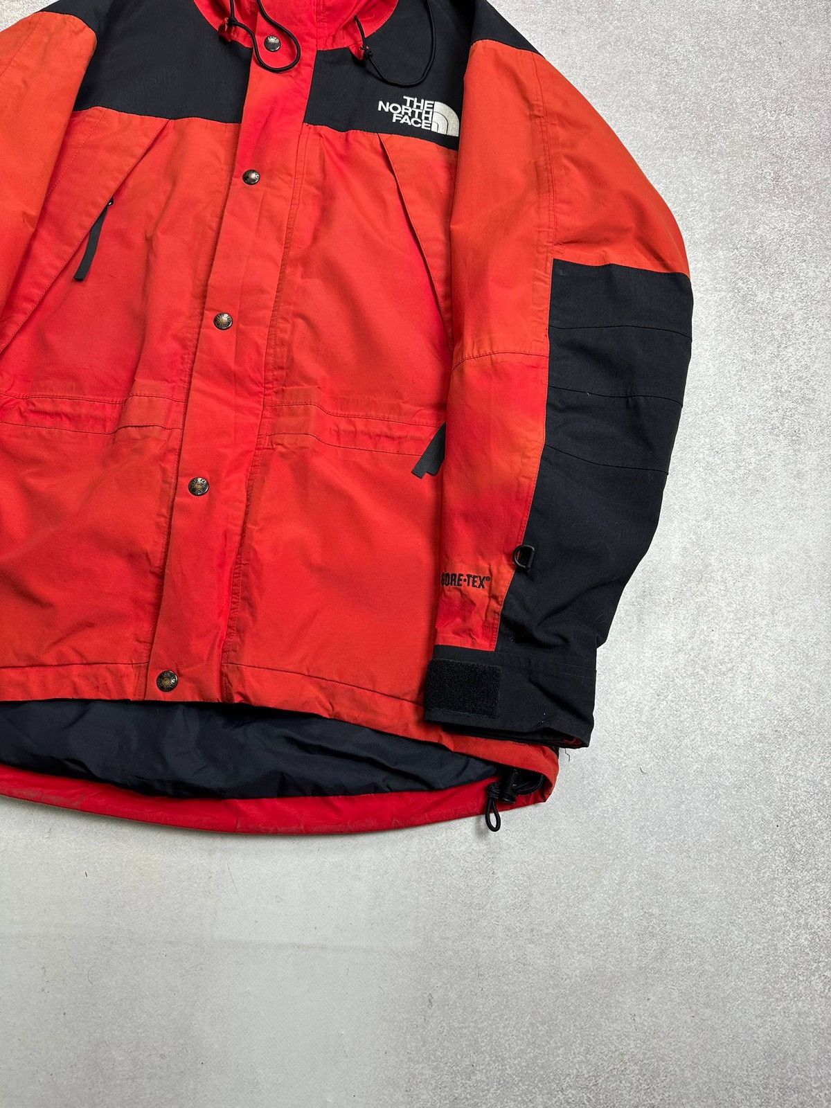 The North Face Vintage 90s The North Face Outdoor Faded Hiking Jacket S Size US S / EU 44-46 / 1 - 5 Thumbnail