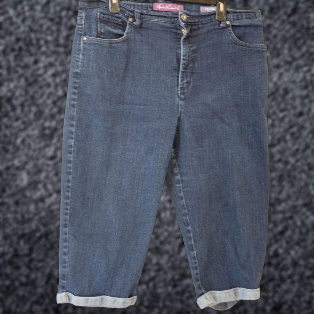 Gloria Vanderbilt VINTAGE Gloria Vanderbilt High-Rise Capri Dark Blue Cuffed Fit 38x18 Women's 18 #H5-64 Size ONE SIZE - 1 Thumbnail